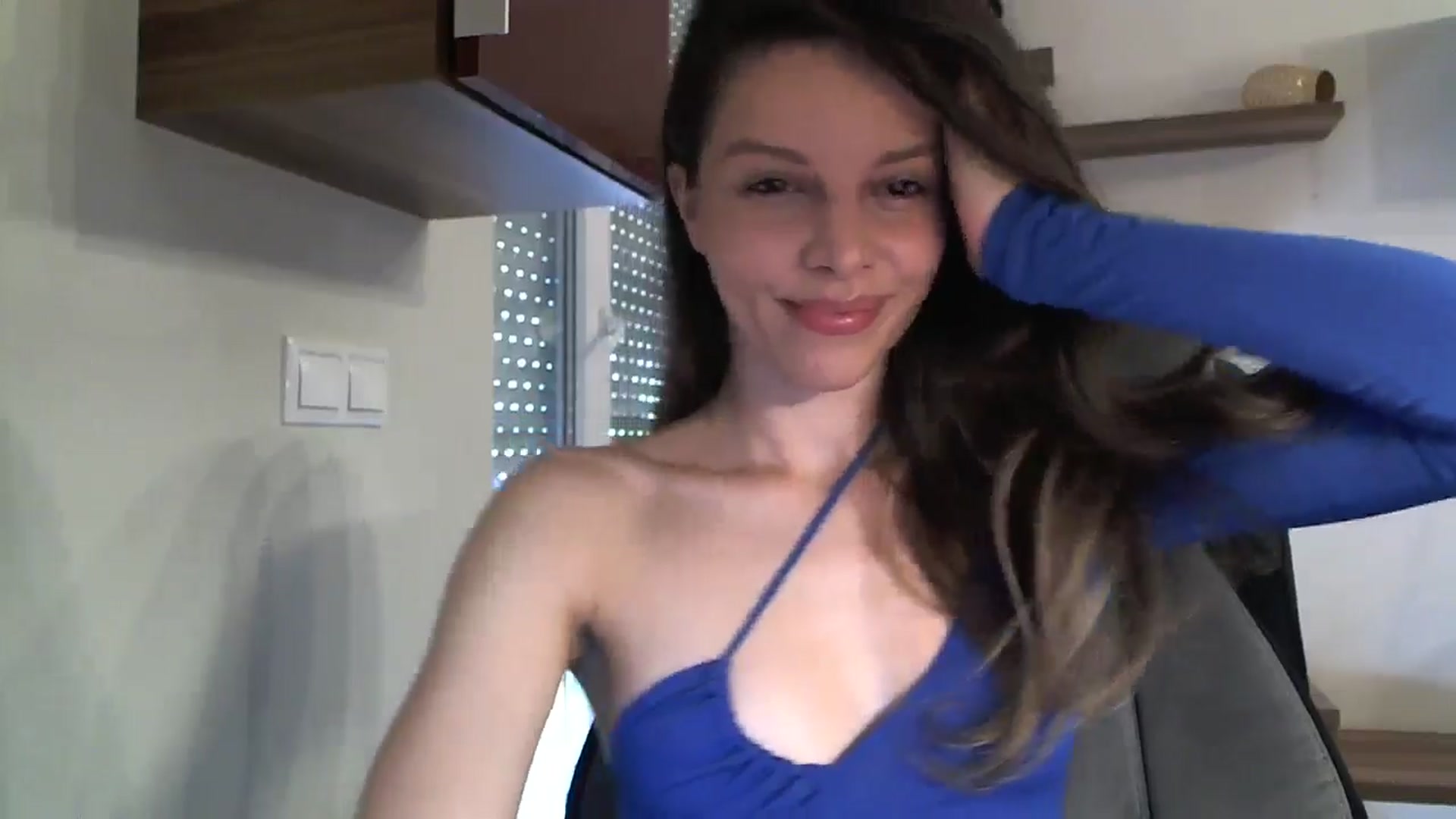 Gallery image thumbnail from Heaven_hot's myfreecams stream on, 08/25/2024, 15:32 image 11 of 20