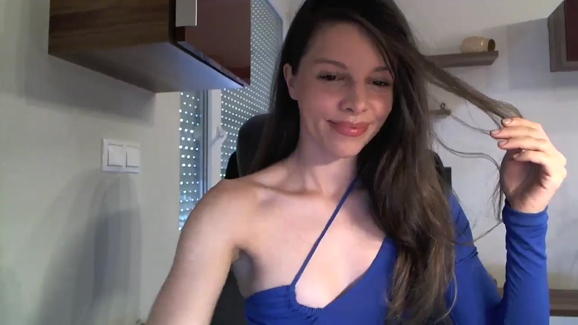 Gallery image thumbnail from Heaven_hot's myfreecams stream on, 08/25/2024, 15:32 image 5 of 20