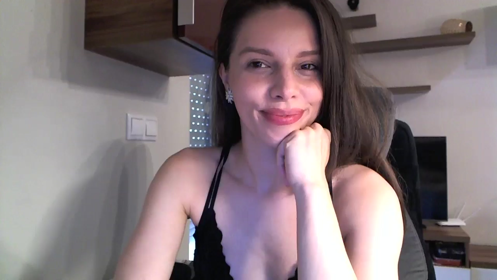 Gallery image thumbnail from Heaven_hot's myfreecams stream on, 09/01/2024, 13:44 image 14 of 20