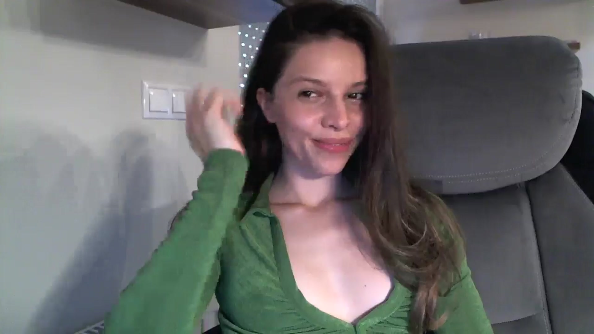 Gallery image thumbnail from Heaven_hot's myfreecams stream on, 09/07/2024, 14:32 image 10 of 20