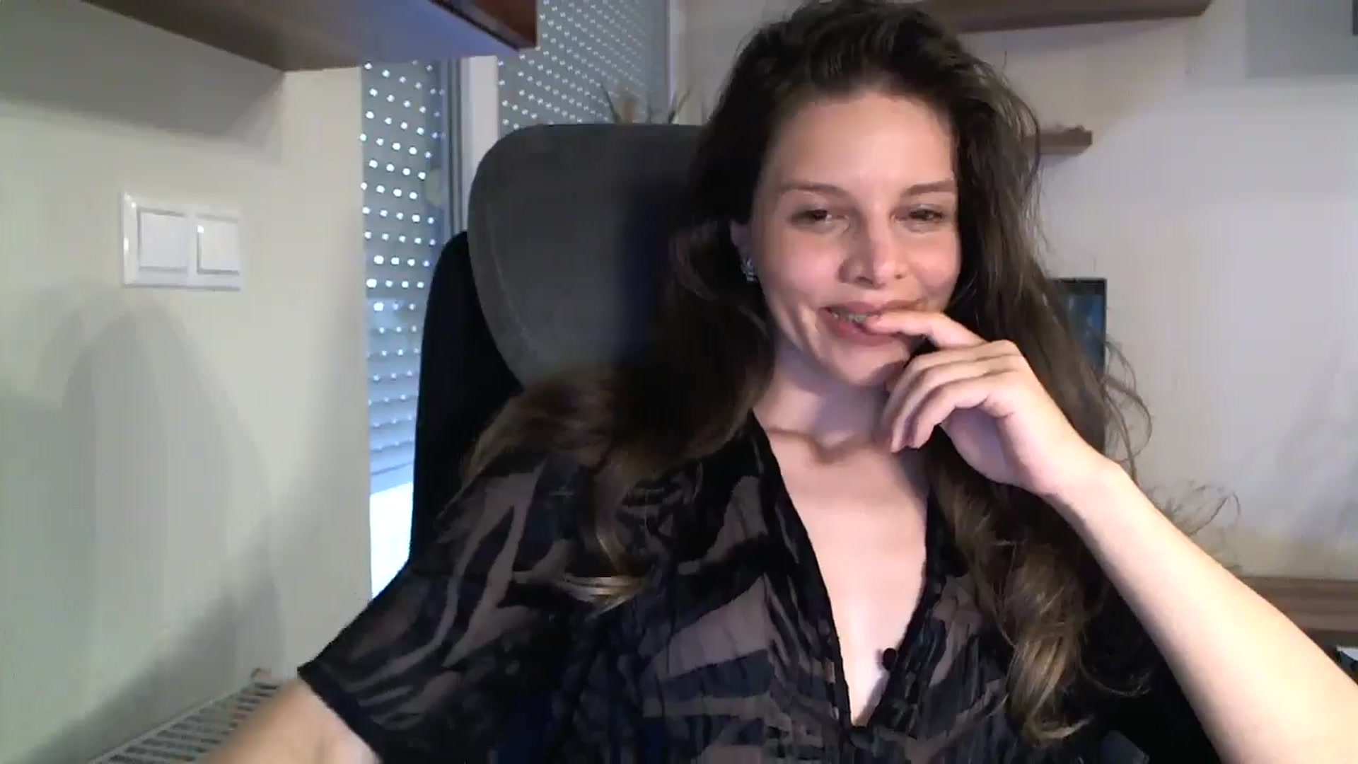 Gallery image thumbnail from Heaven_hot's myfreecams stream on, 09/08/2024, 14:10 image 15 of 20