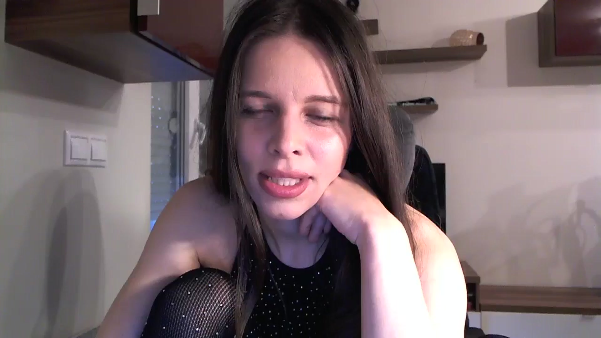 Gallery image thumbnail from Heaven_hot's myfreecams stream on, 10/06/2024, 14:28 image 4 of 20