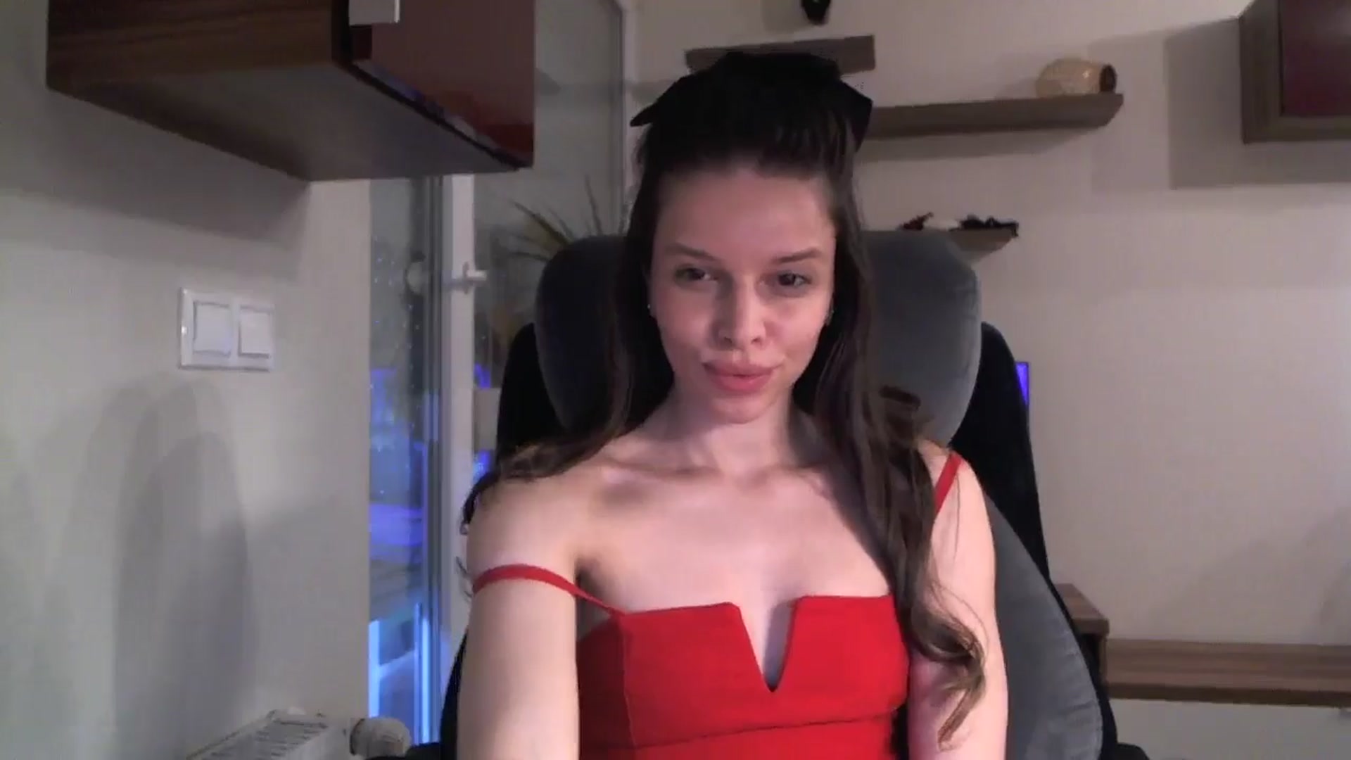 Gallery image thumbnail from Heaven_hot's myfreecams stream on, 10/13/2024, 15:50 image 13 of 20