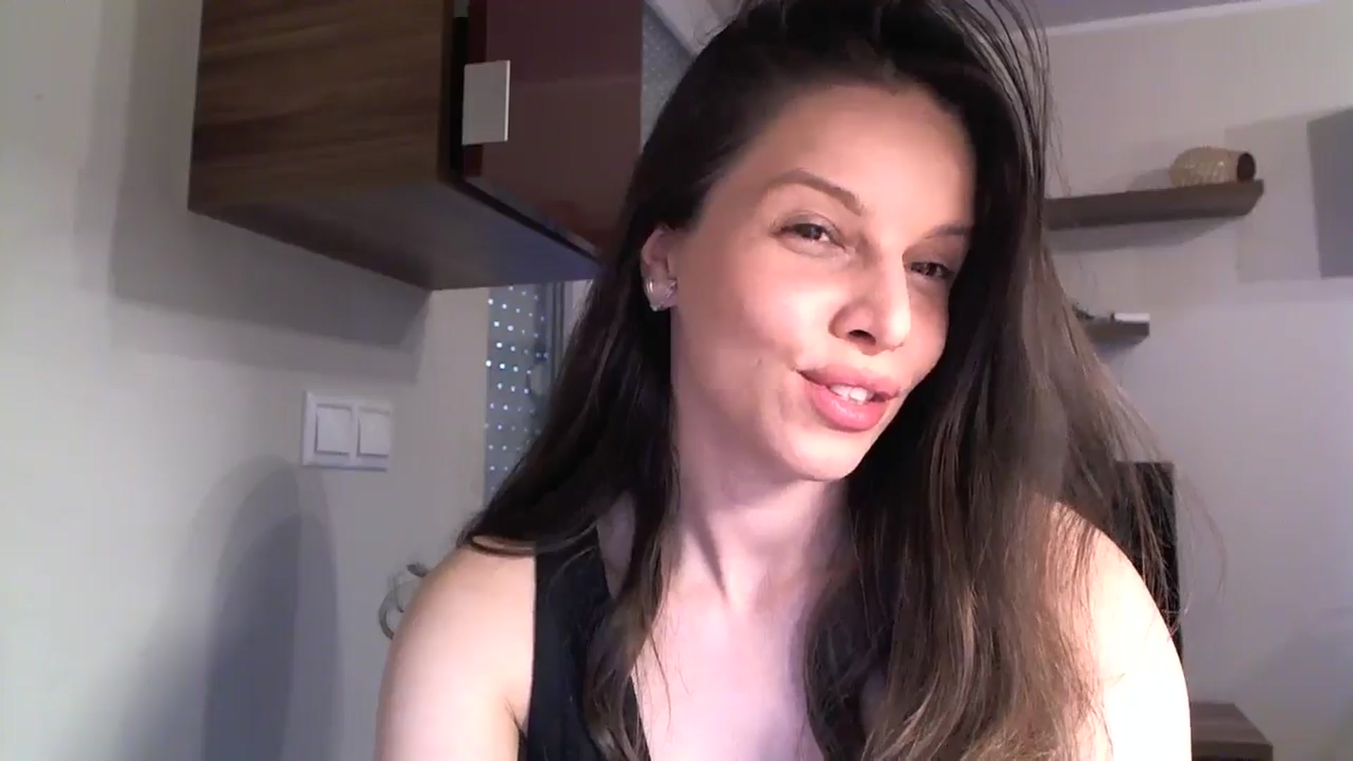 Gallery image thumbnail from Heaven_hot's myfreecams stream on, 10/19/2024, 15:15 image 6 of 20