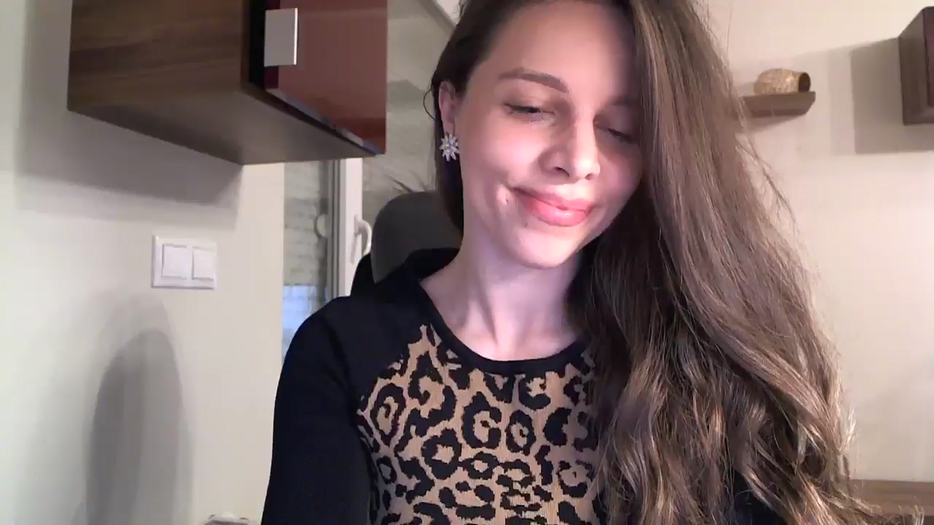 Gallery image thumbnail from Heaven_hot's myfreecams stream on, 10/23/2024, 16:36 image 12 of 20