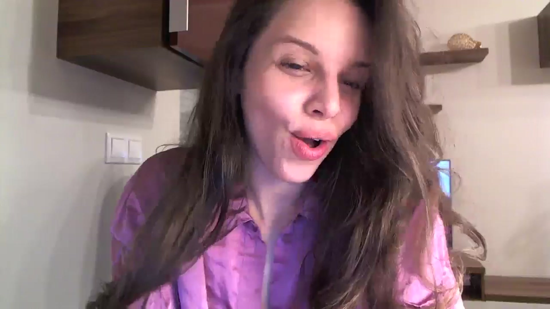 Gallery image thumbnail from Heaven_hot's myfreecams stream on, 10/31/2024, 17:39 image 15 of 20