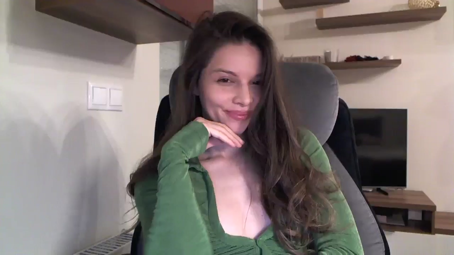 Gallery image thumbnail from Heaven_hot's myfreecams stream on, 11/02/2024, 15:15 image 6 of 20