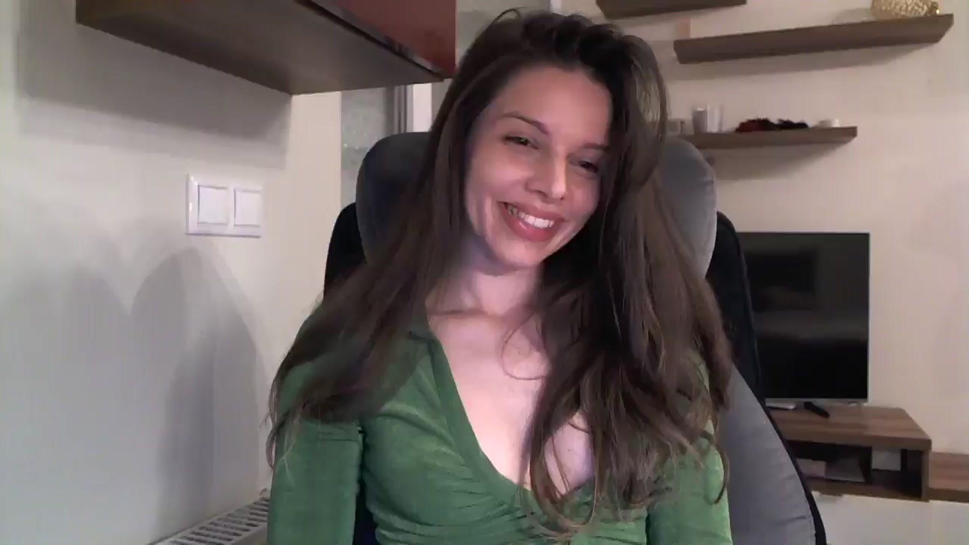 Gallery image thumbnail from Heaven_hot's myfreecams stream on, 11/02/2024, 15:15 image 5 of 20