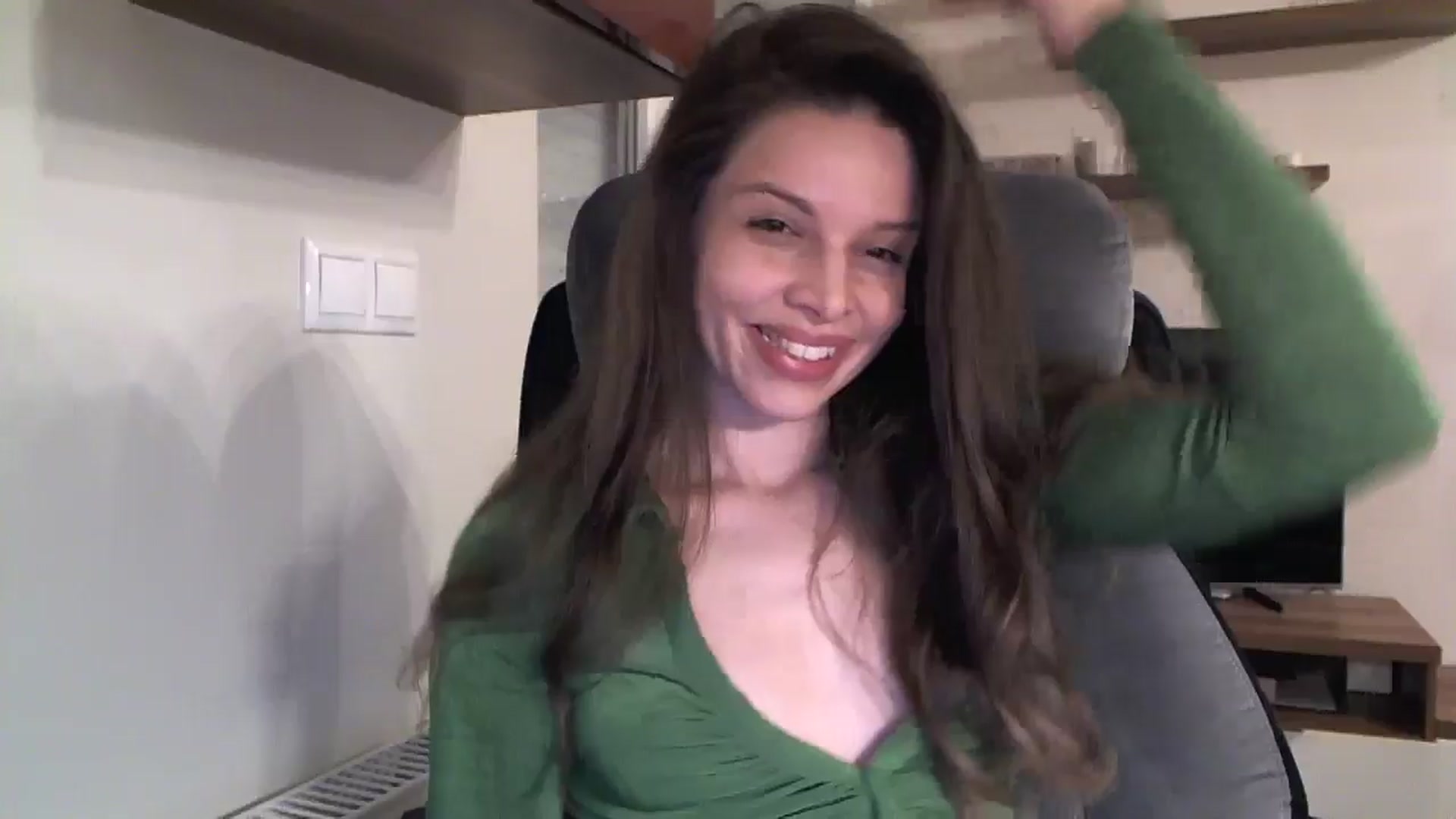 Gallery image thumbnail from Heaven_hot's myfreecams stream on, 11/02/2024, 15:15 image 7 of 20
