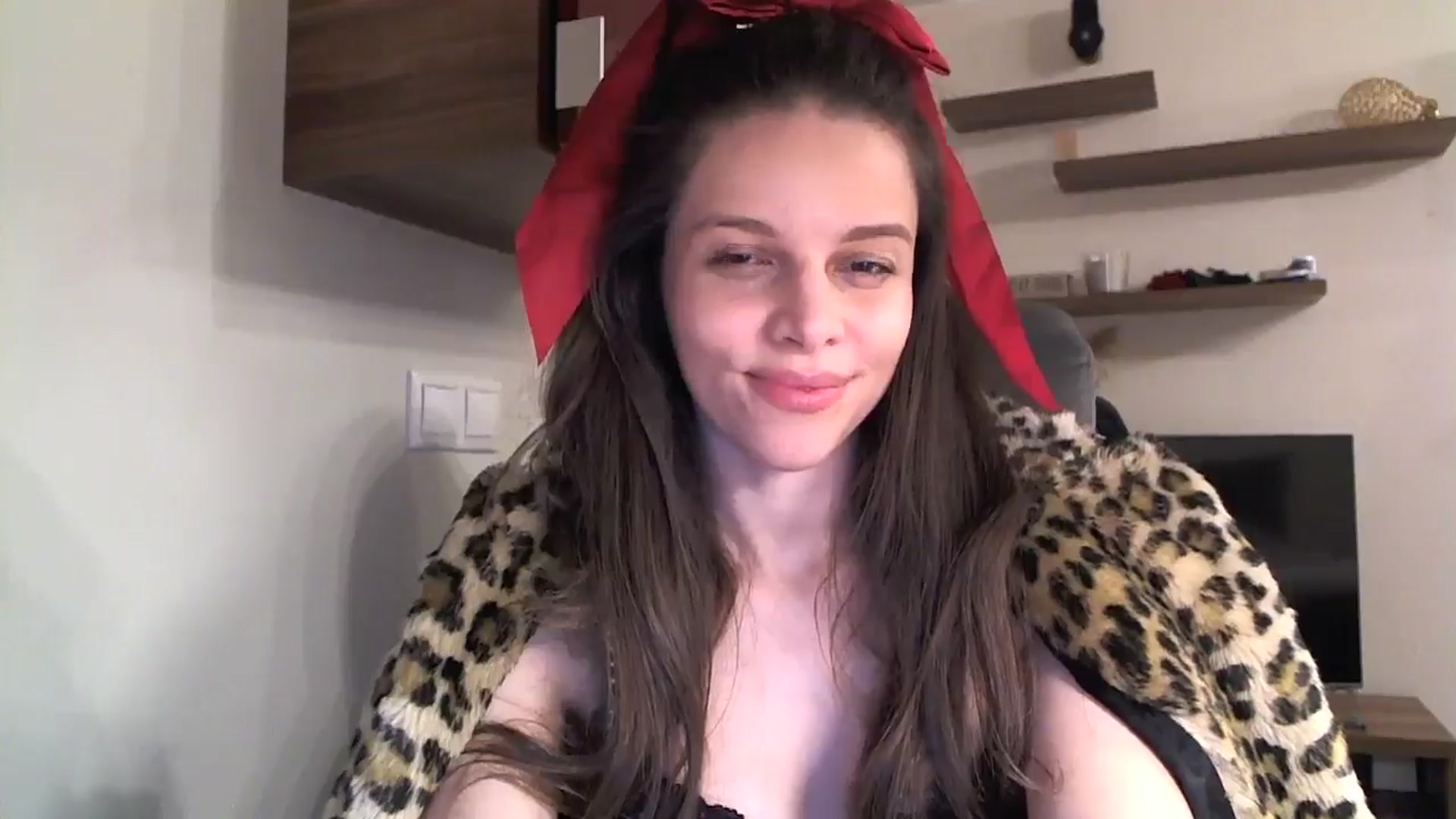 Gallery image thumbnail from Heaven_hot's myfreecams stream on, 11/03/2024, 15:51 image 10 of 20