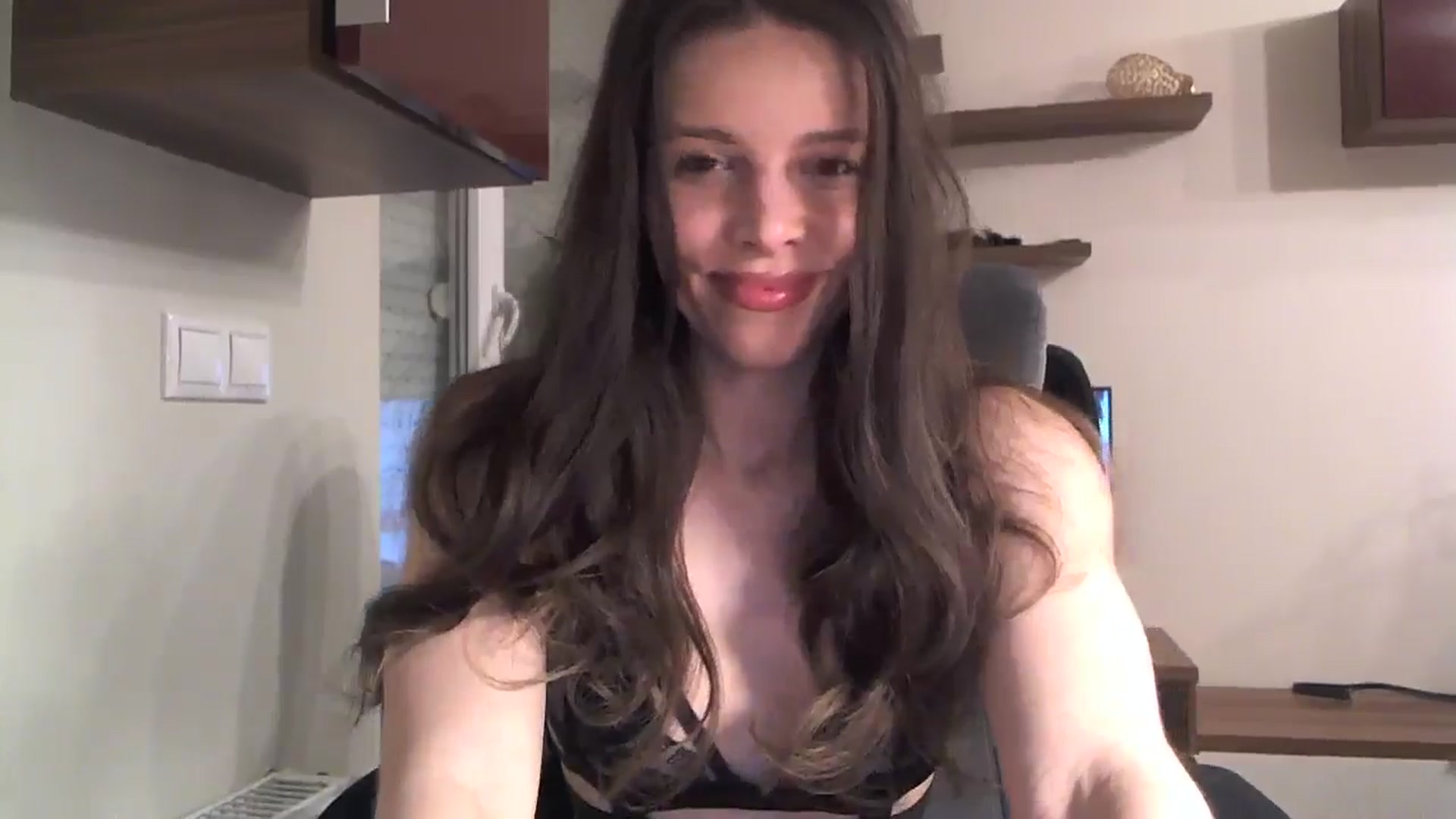 Gallery image thumbnail from Heaven_hot's myfreecams stream on, 11/08/2024, 15:47 image 4 of 20
