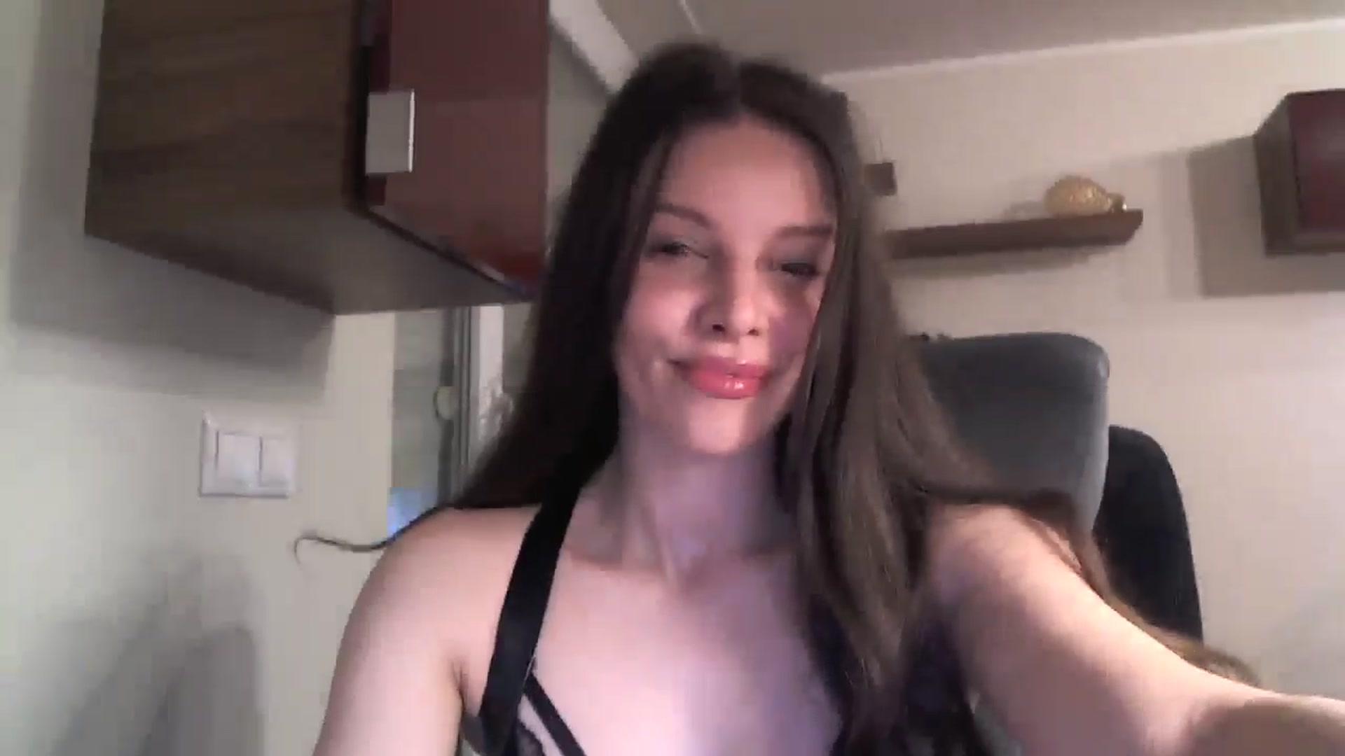 Gallery image thumbnail from Heaven_hot's myfreecams stream on, 11/08/2024, 15:47 image 7 of 20