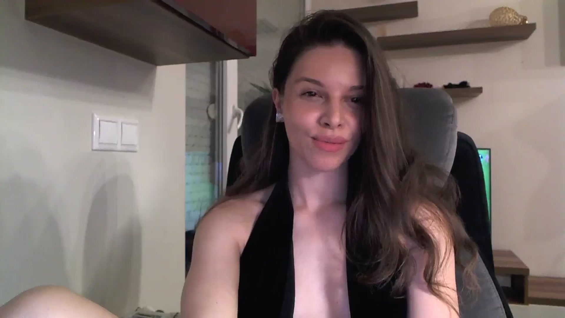 Gallery image thumbnail from Heaven_hot's myfreecams stream on, 11/10/2024, 16:25 image 14 of 20