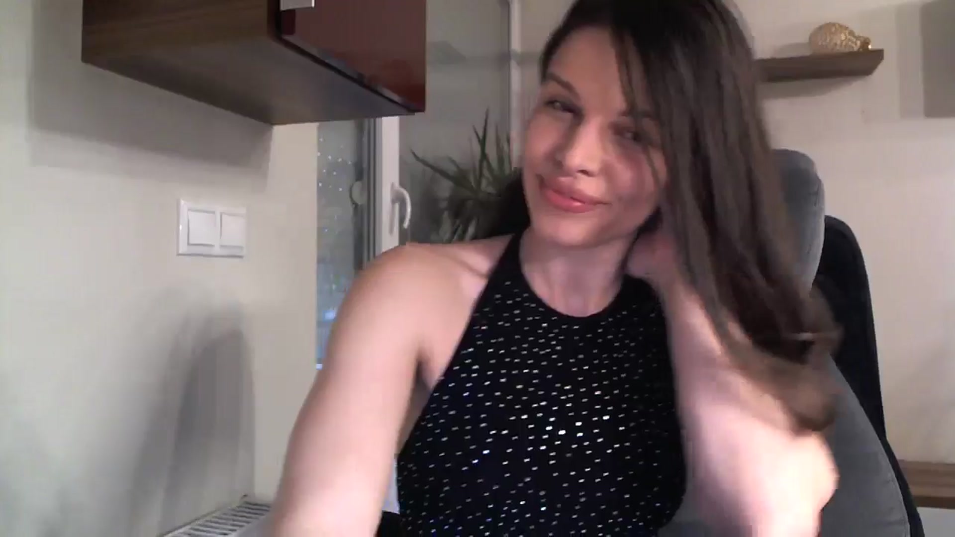 Gallery image thumbnail from Heaven_hot's myfreecams stream on, 11/18/2024, 14:56 image 11 of 20