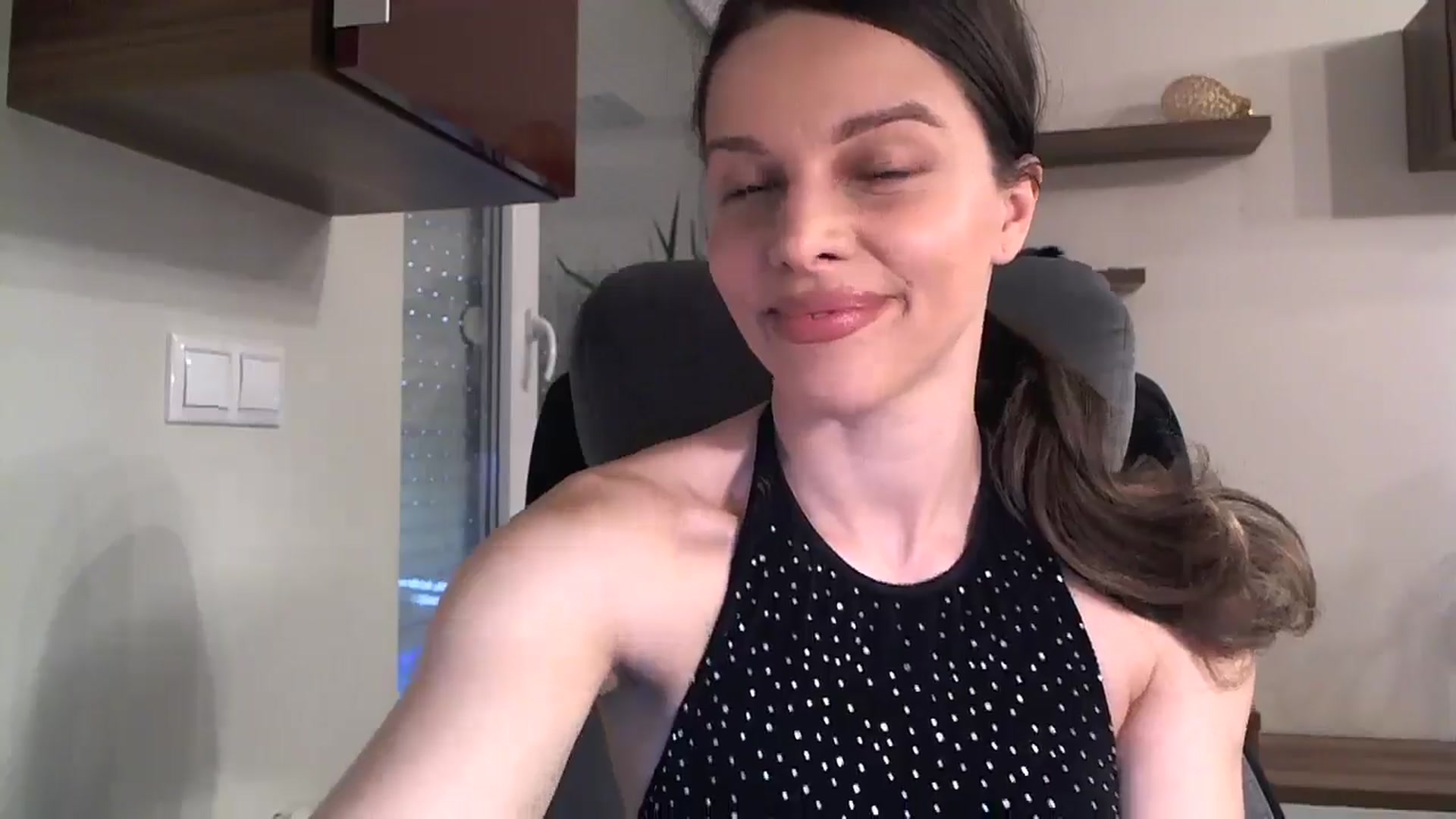 Gallery image thumbnail from Heaven_hot's myfreecams stream on, 11/18/2024, 14:56 image 5 of 20