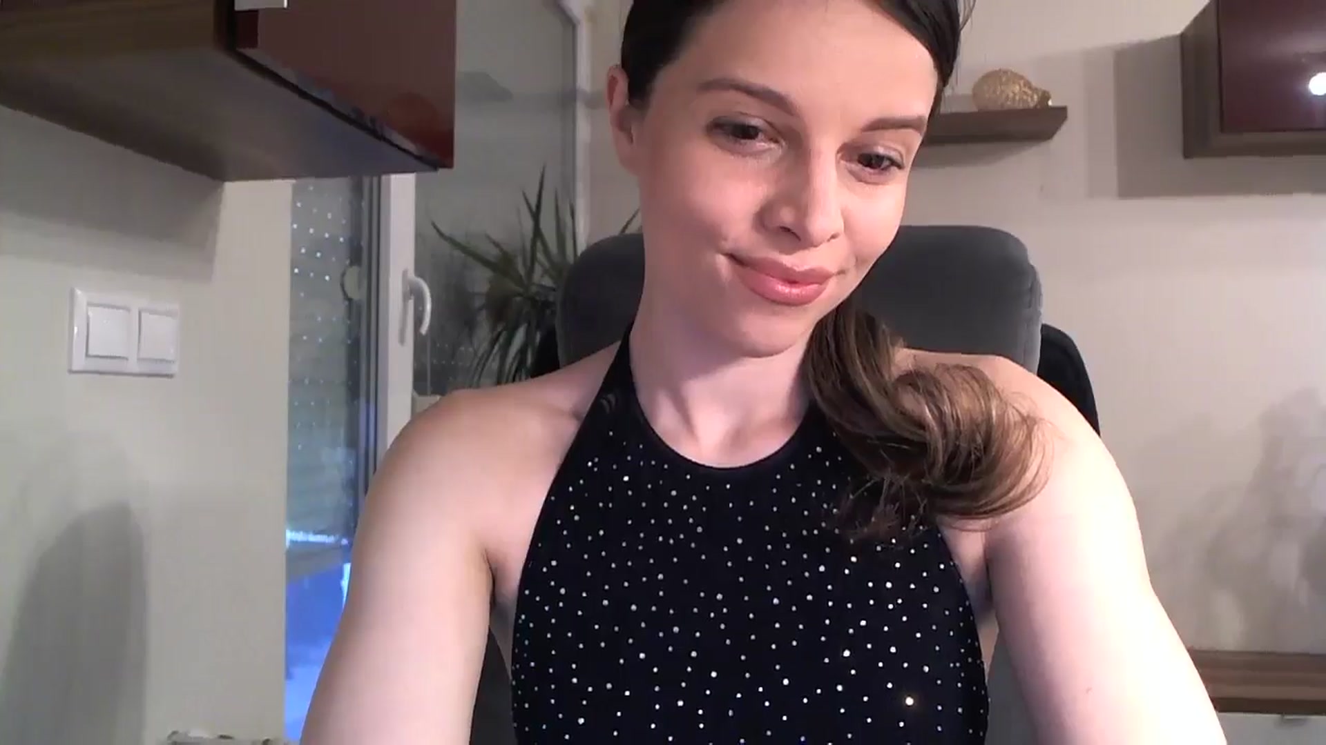 Gallery image thumbnail from Heaven_hot's myfreecams stream on, 11/18/2024, 14:56 image 6 of 20