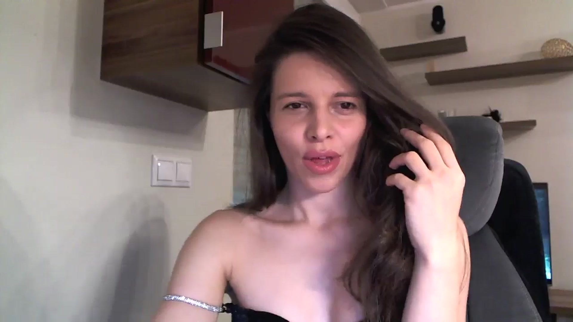 Gallery image thumbnail from Heaven_hot's myfreecams stream on, 11/20/2024, 15:04 image 19 of 20