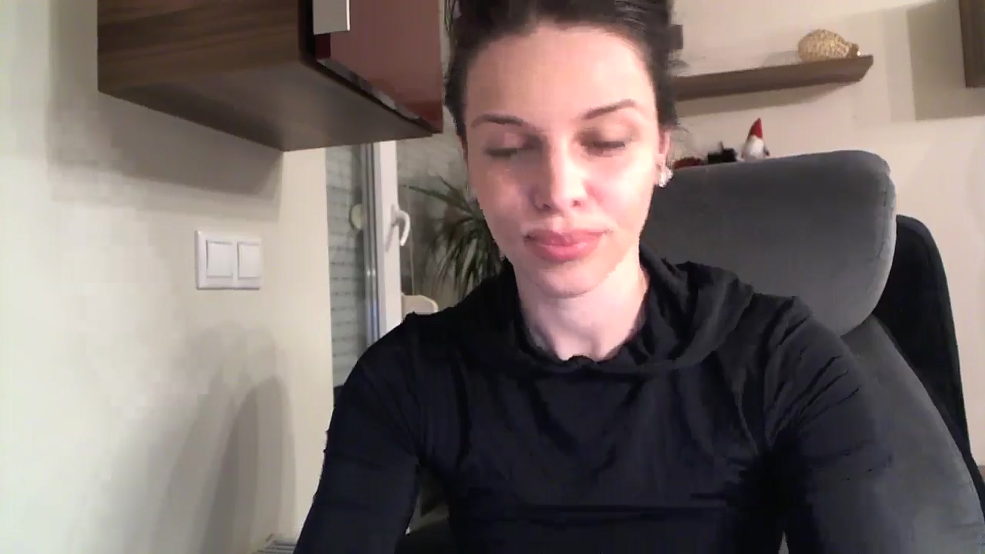 Gallery image thumbnail from Heaven_hot's myfreecams stream on, 11/22/2024, 15:12 image 16 of 20
