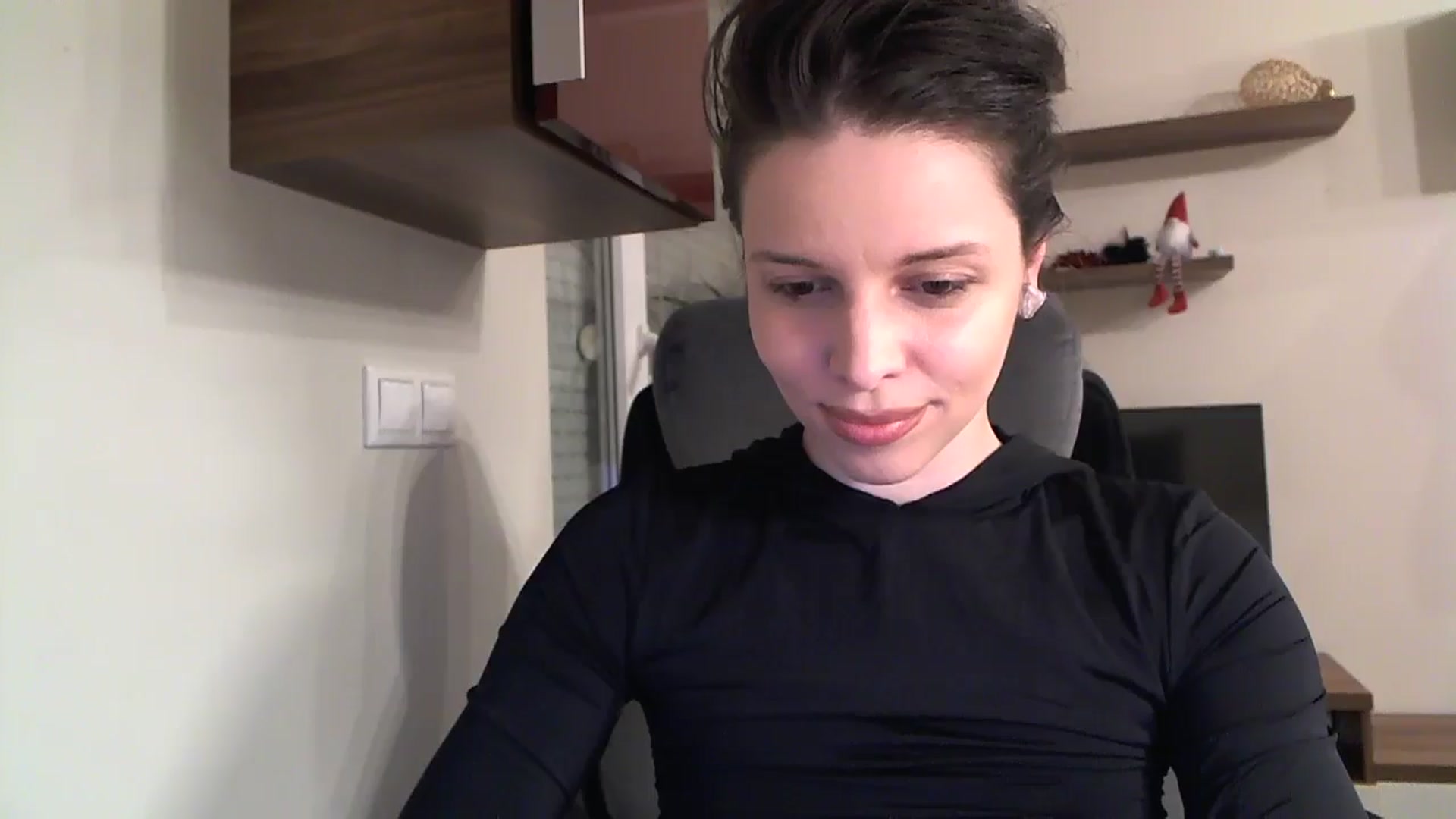 Gallery image thumbnail from Heaven_hot's myfreecams stream on, 11/22/2024, 15:12 image 8 of 20
