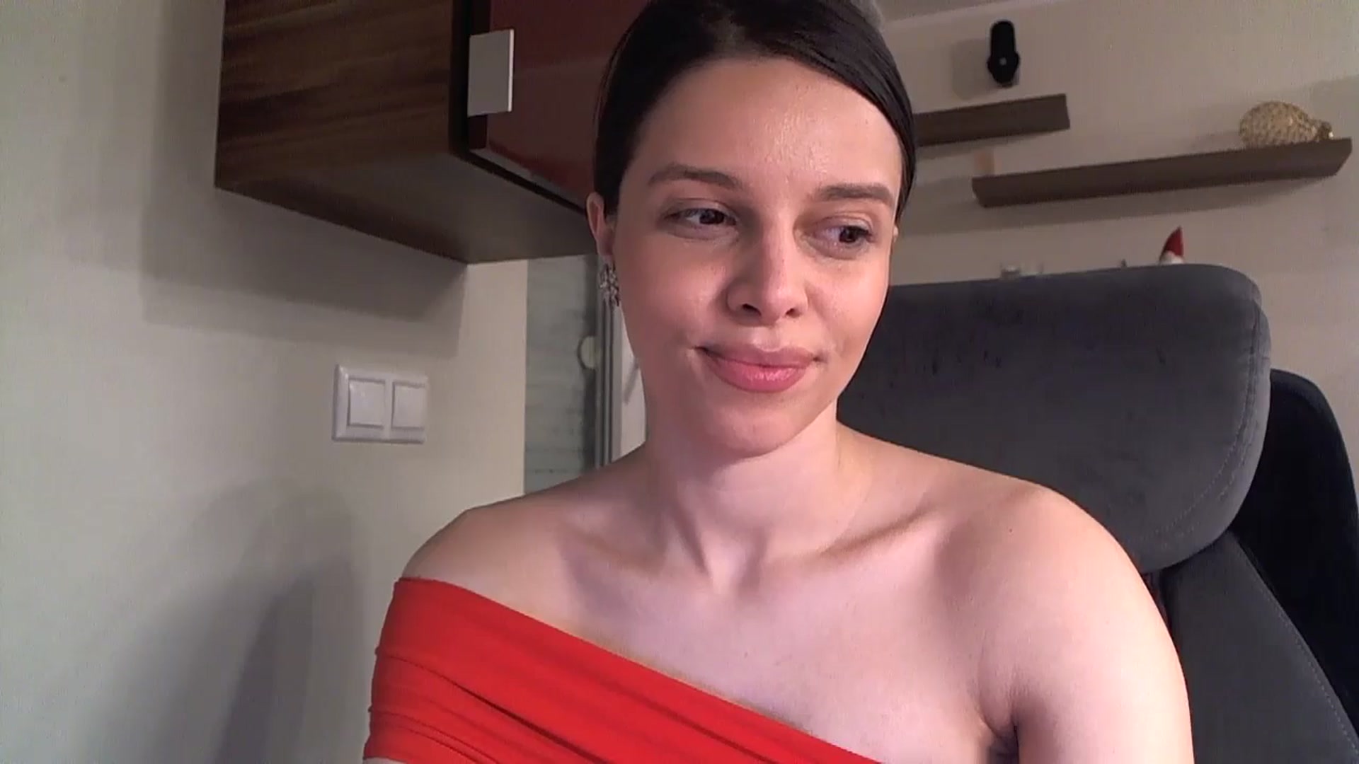 Gallery image thumbnail from Heaven_hot's myfreecams stream on, 11/23/2024, 14:26 image 17 of 20