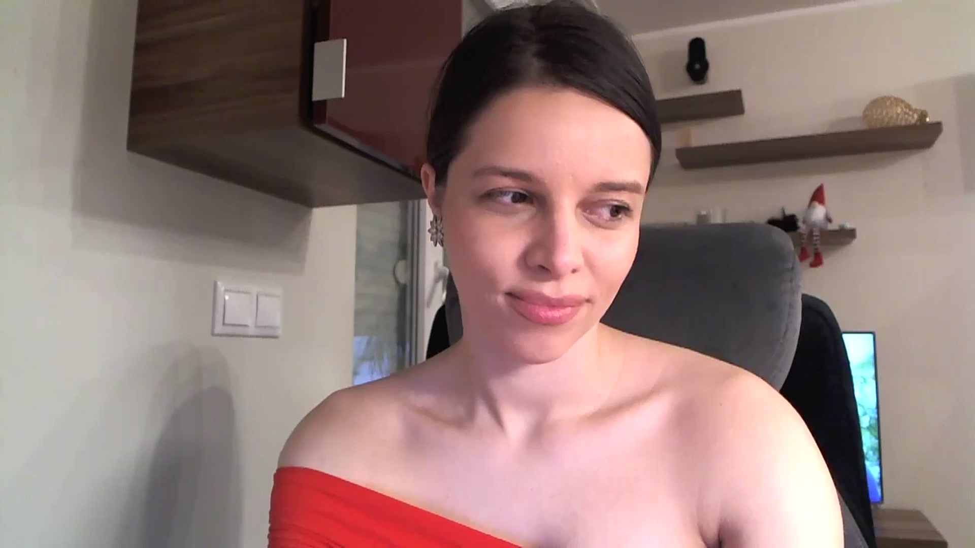 Gallery image thumbnail from Heaven_hot's myfreecams stream on, 11/23/2024, 14:26 image 10 of 20