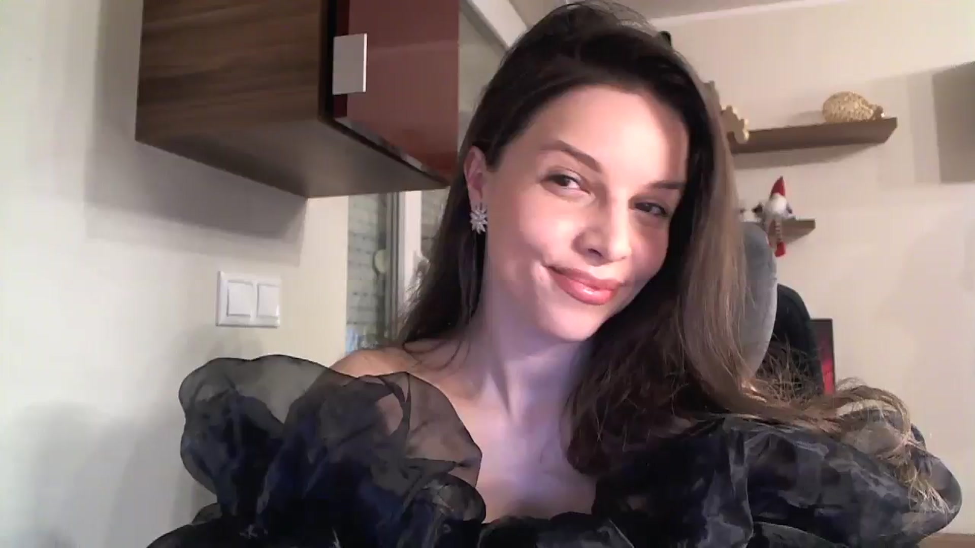 Gallery image thumbnail from Heaven_hot's myfreecams stream on, 11/25/2024, 15:37 image 9 of 20