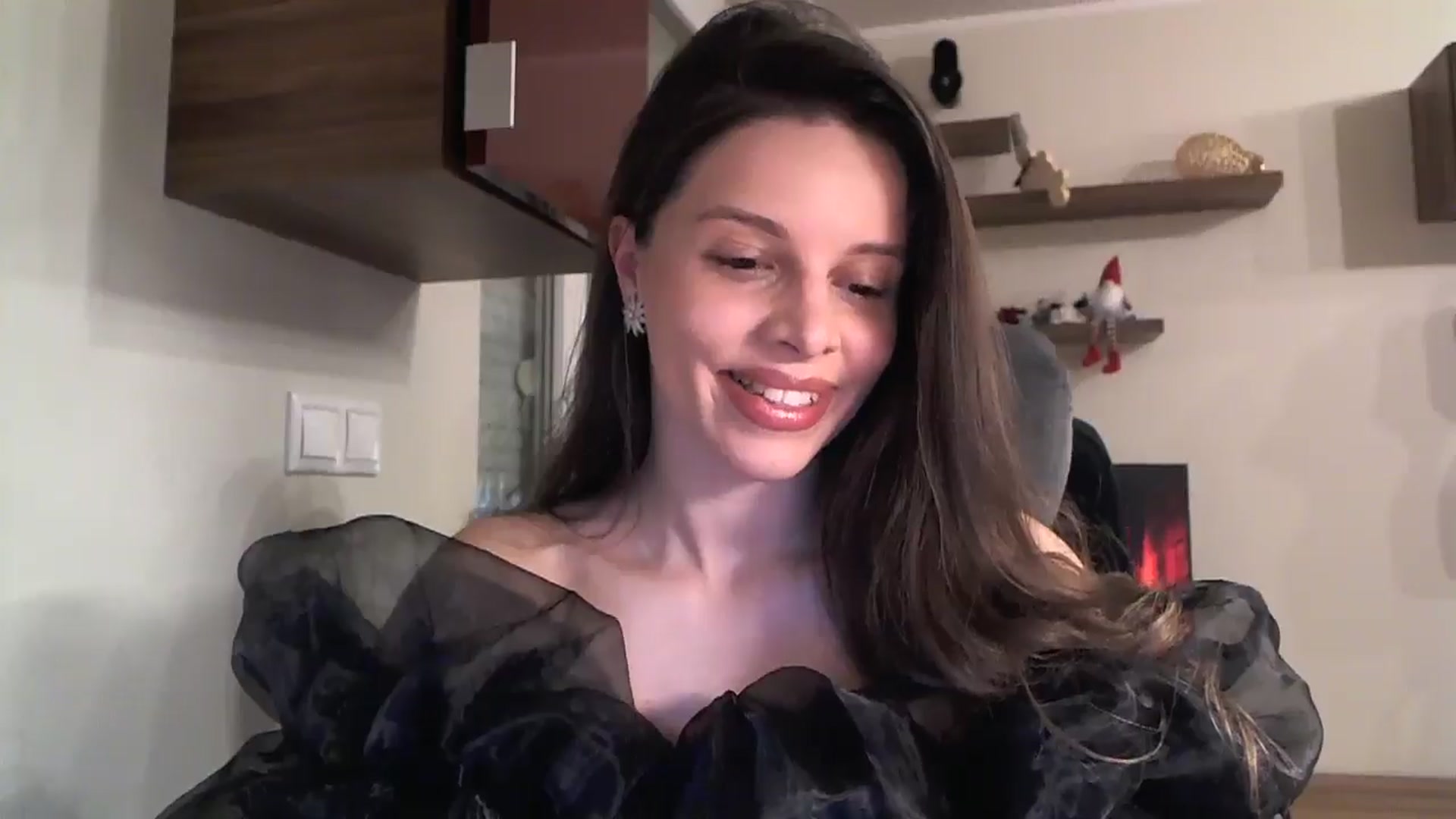 Gallery image thumbnail from Heaven_hot's myfreecams stream on, 11/25/2024, 15:37 image 8 of 20