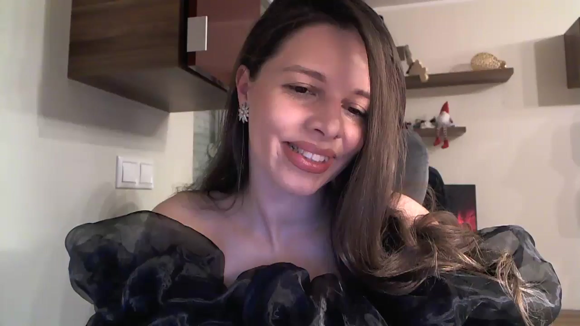 Gallery image thumbnail from Heaven_hot's myfreecams stream on, 11/25/2024, 15:37 image 6 of 20