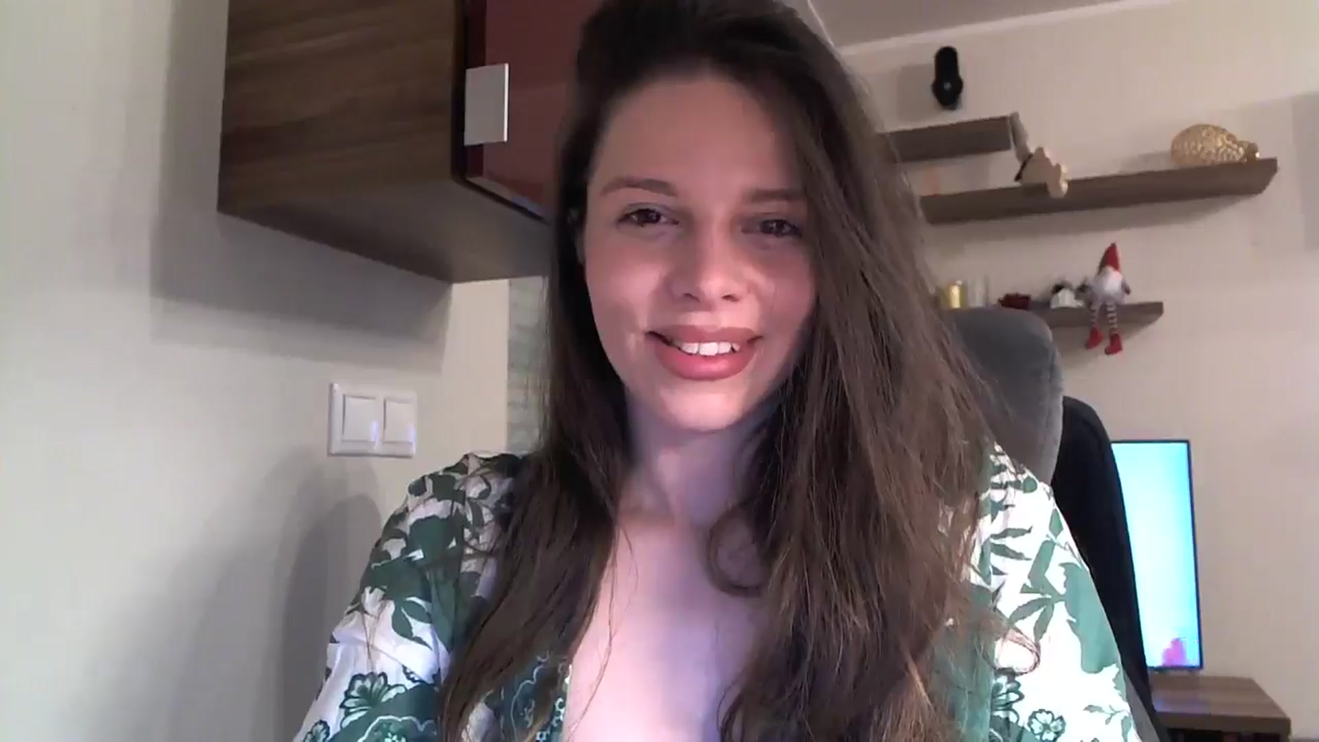 Gallery image thumbnail from Heaven_hot's myfreecams stream on, 12/03/2024, 17:21 image 7 of 20