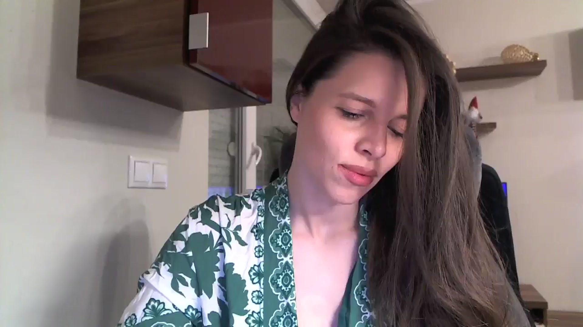 Gallery image thumbnail from Heaven_hot's myfreecams stream on, 12/03/2024, 17:21 image 11 of 20