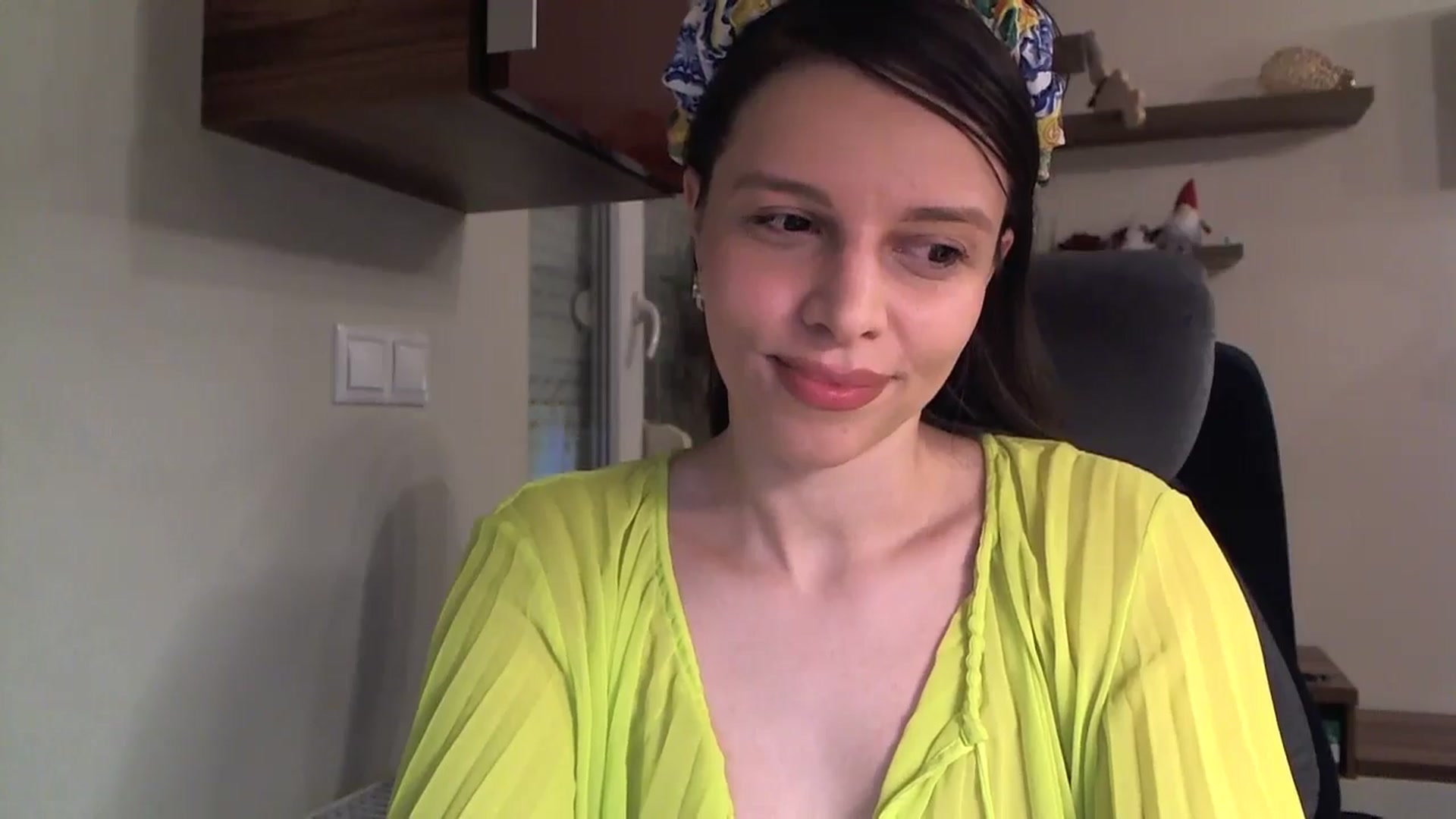 Gallery image thumbnail from Heaven_hot's myfreecams stream on, 12/05/2024, 17:02 image 14 of 20