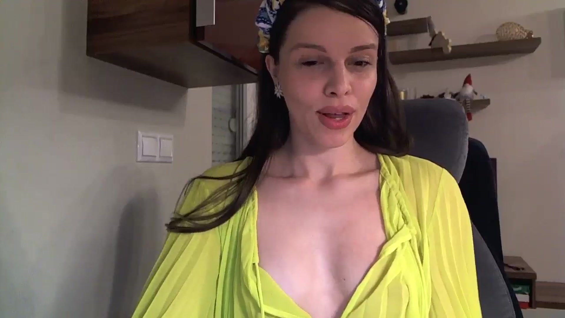 Gallery image thumbnail from Heaven_hot's myfreecams stream on, 12/05/2024, 17:02 image 6 of 20