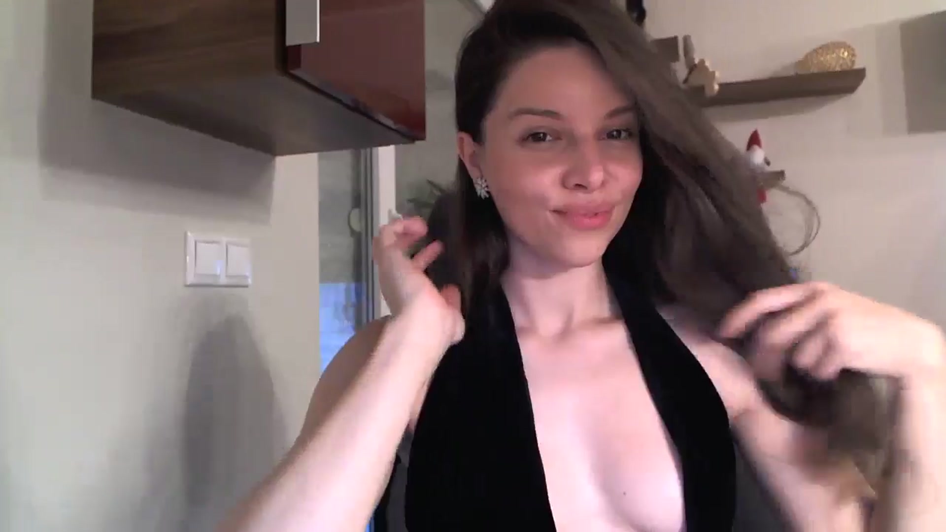 Gallery image thumbnail from Heaven_hot's myfreecams stream on, 12/07/2024, 15:05 image 5 of 20