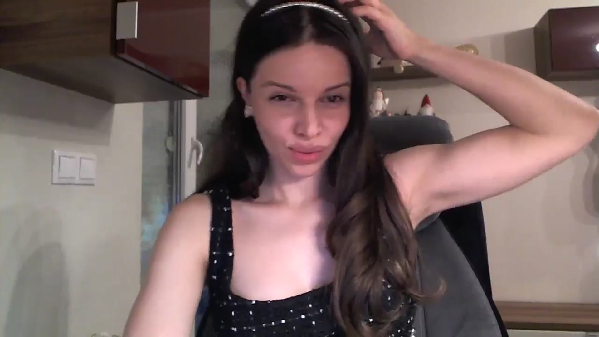 Gallery image thumbnail from Heaven_hot's myfreecams stream on, 12/14/2024, 13:32 image 14 of 20