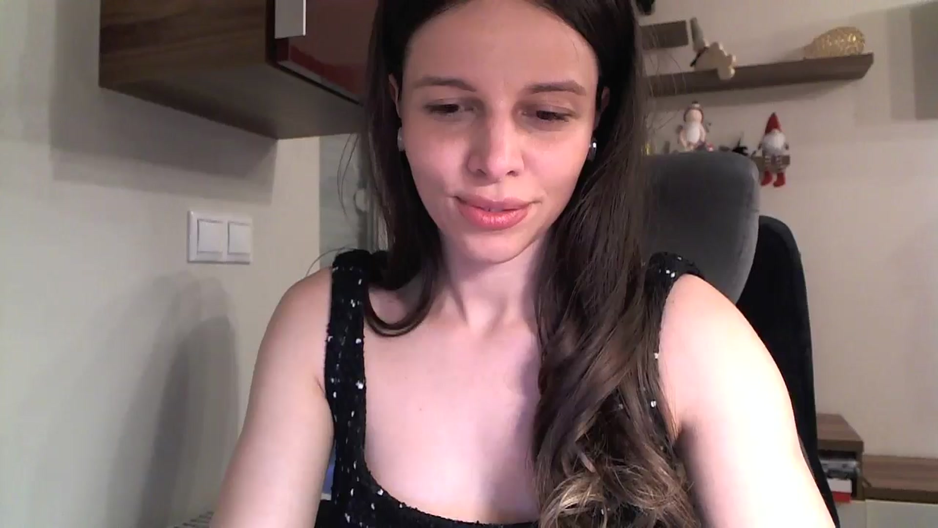 Gallery image thumbnail from Heaven_hot's myfreecams stream on, 12/14/2024, 15:05 image 7 of 20