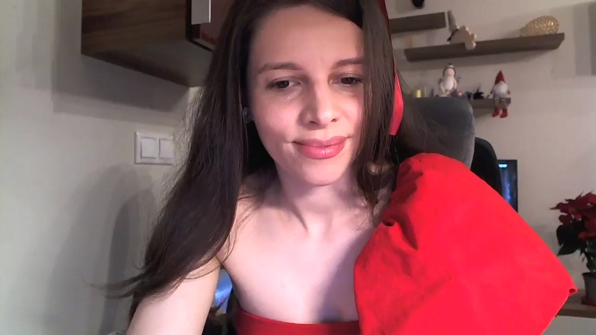 Gallery image thumbnail from Heaven_hot's myfreecams stream on, 12/15/2024, 13:31 image 16 of 20