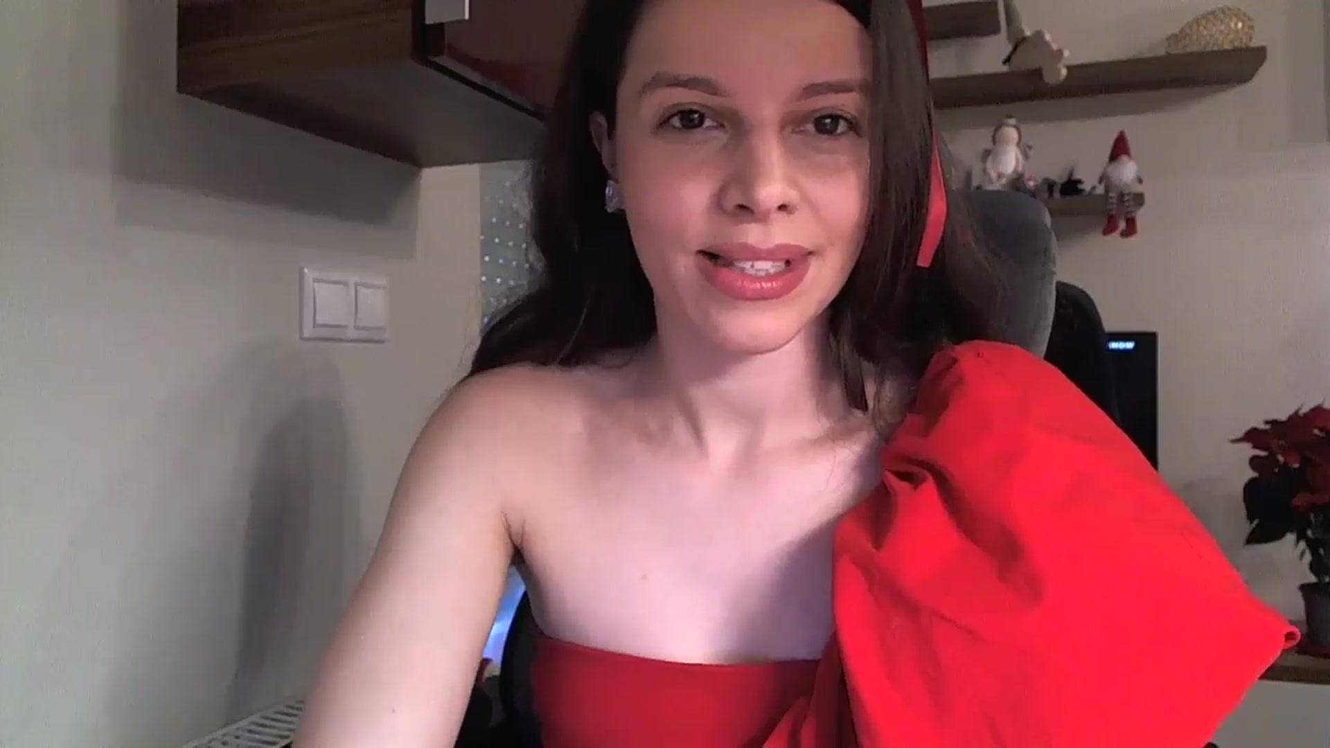 Gallery image thumbnail from Heaven_hot's myfreecams stream on, 12/15/2024, 13:31 image 14 of 20