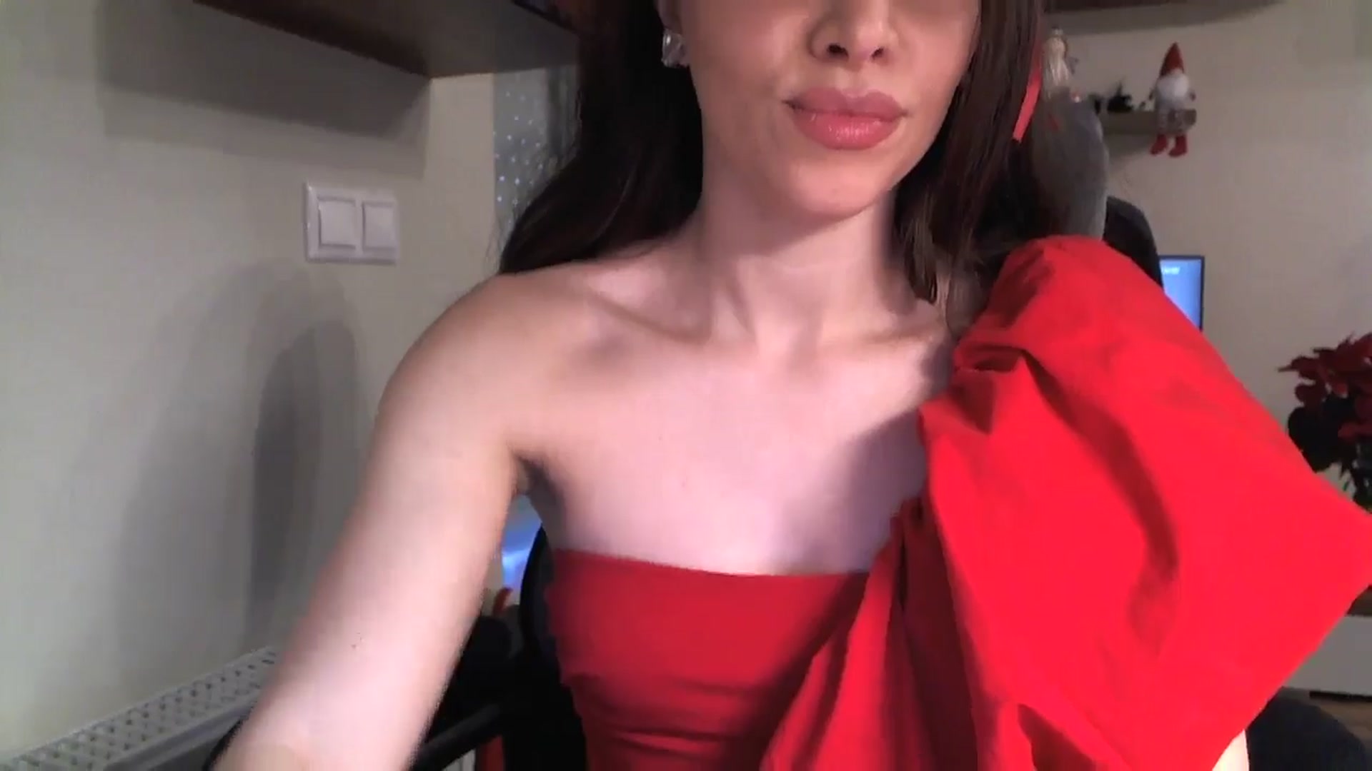 Gallery image thumbnail from Heaven_hot's myfreecams stream on, 12/15/2024, 13:31 image 13 of 20