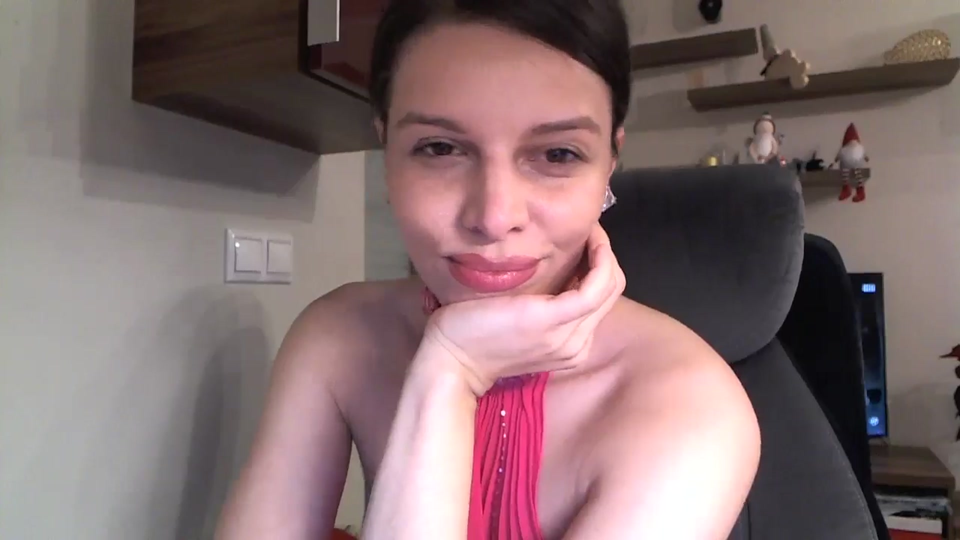 Gallery image thumbnail from Heaven_hot's myfreecams stream on, 12/15/2024, 15:16 image 15 of 20