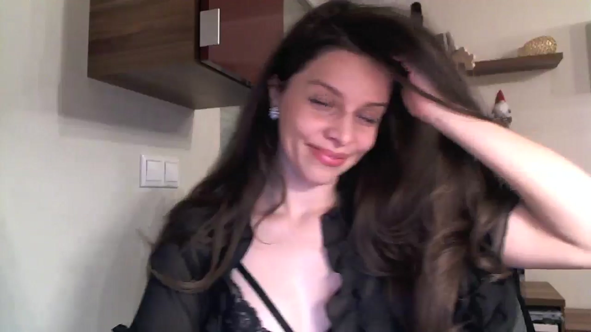 Gallery image thumbnail from Heaven_hot's myfreecams stream on, 12/19/2024, 17:38 image 14 of 20