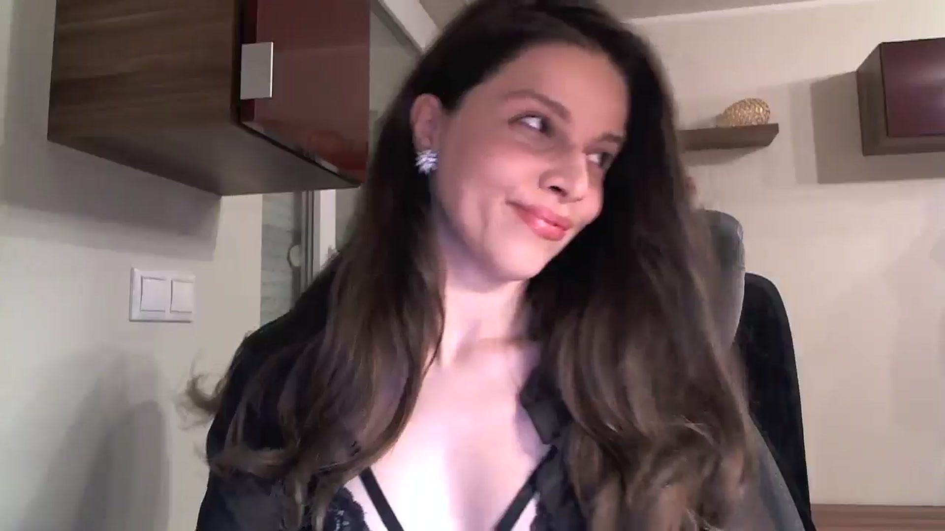 Gallery image thumbnail from Heaven_hot's myfreecams stream on, 12/19/2024, 17:38 image 2 of 20