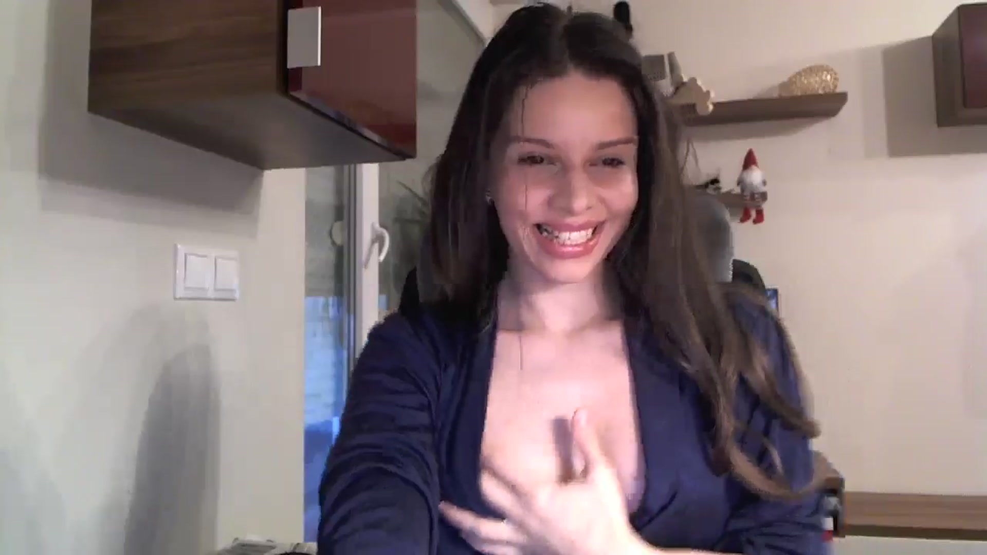 Gallery image thumbnail from Heaven_hot's myfreecams stream on, 12/20/2024, 13:32 image 18 of 20