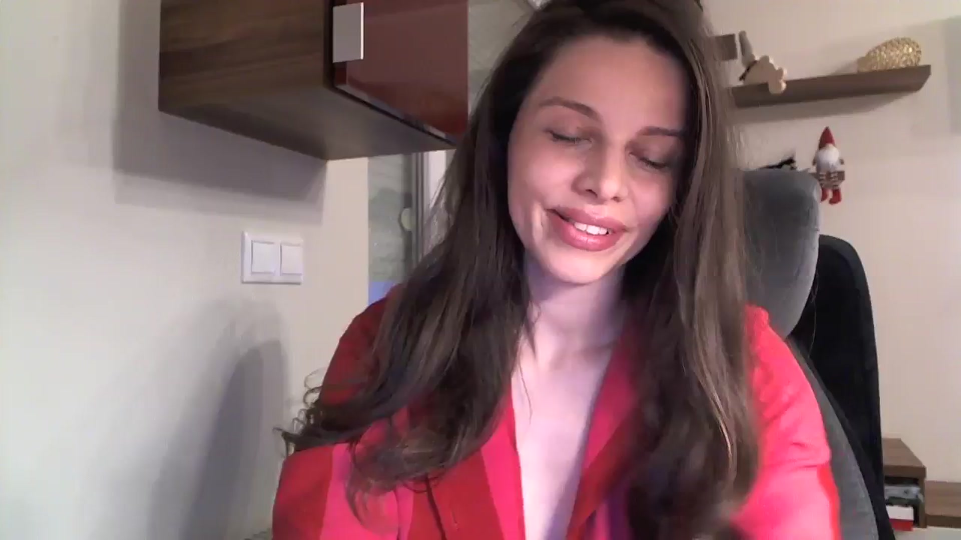 Gallery image thumbnail from Heaven_hot's myfreecams stream on, 12/21/2024, 15:49 image 6 of 20