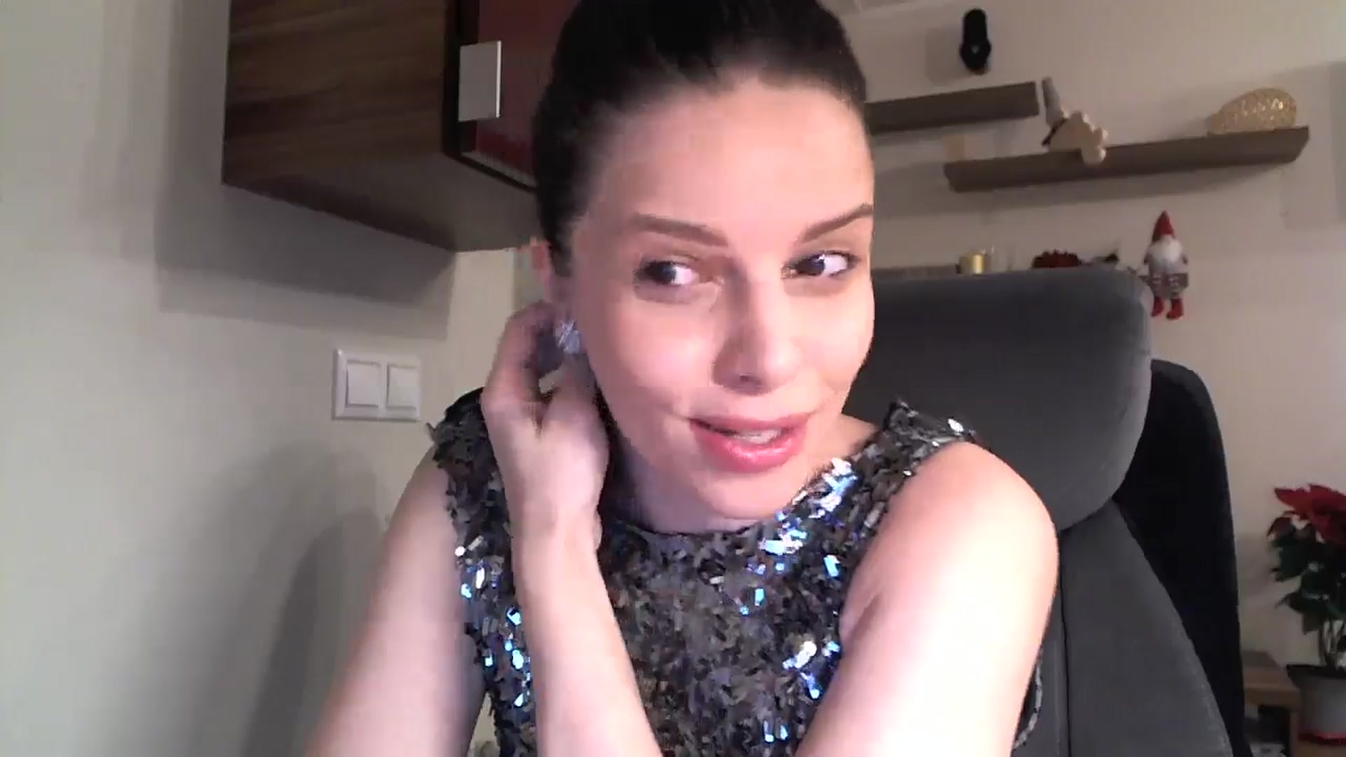 Gallery image thumbnail from Heaven_hot's myfreecams stream on, 12/26/2024, 15:30 image 14 of 20