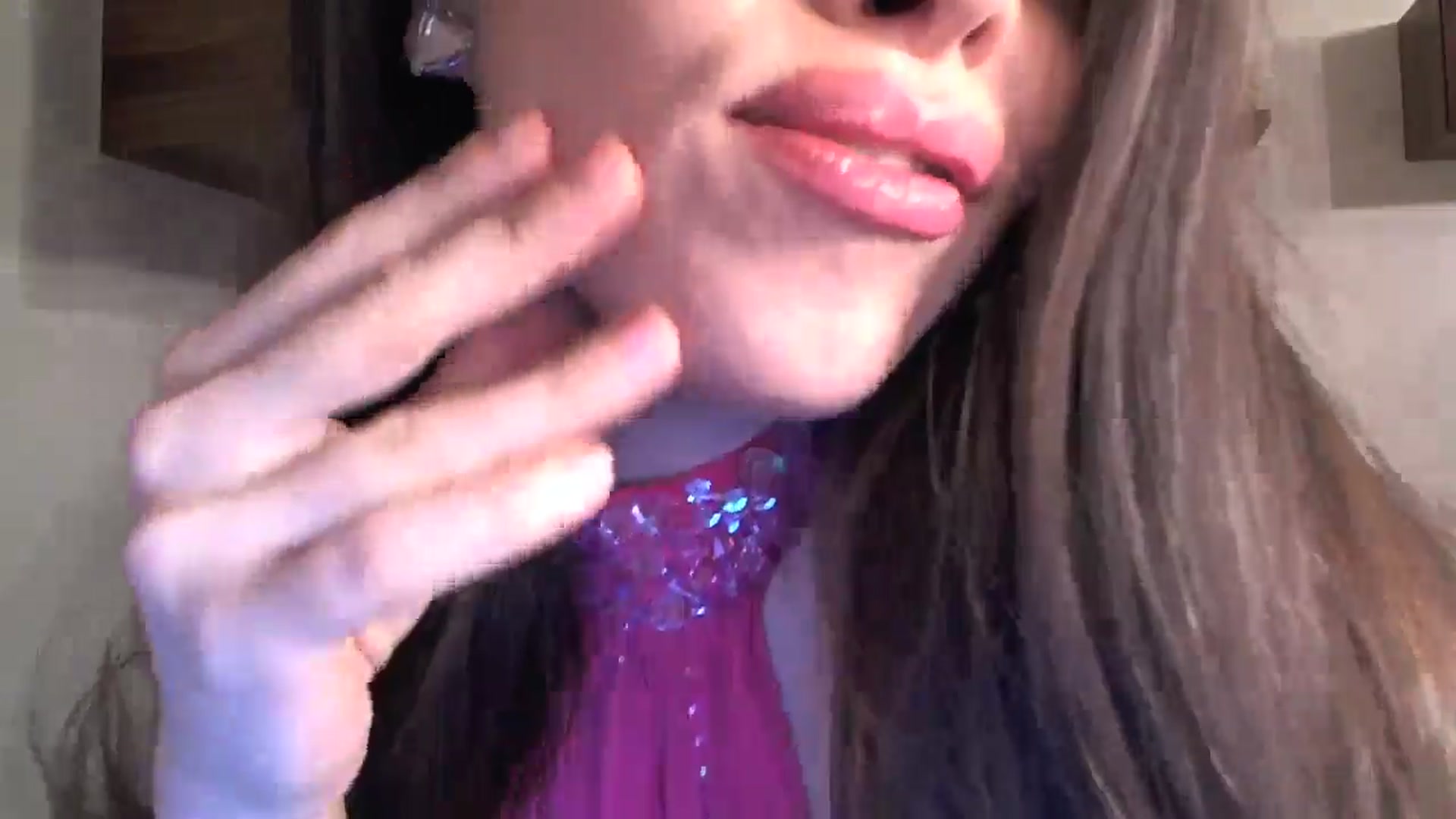 Gallery image thumbnail from Heaven_hot's myfreecams stream on, 12/27/2024, 16:06 image 2 of 20