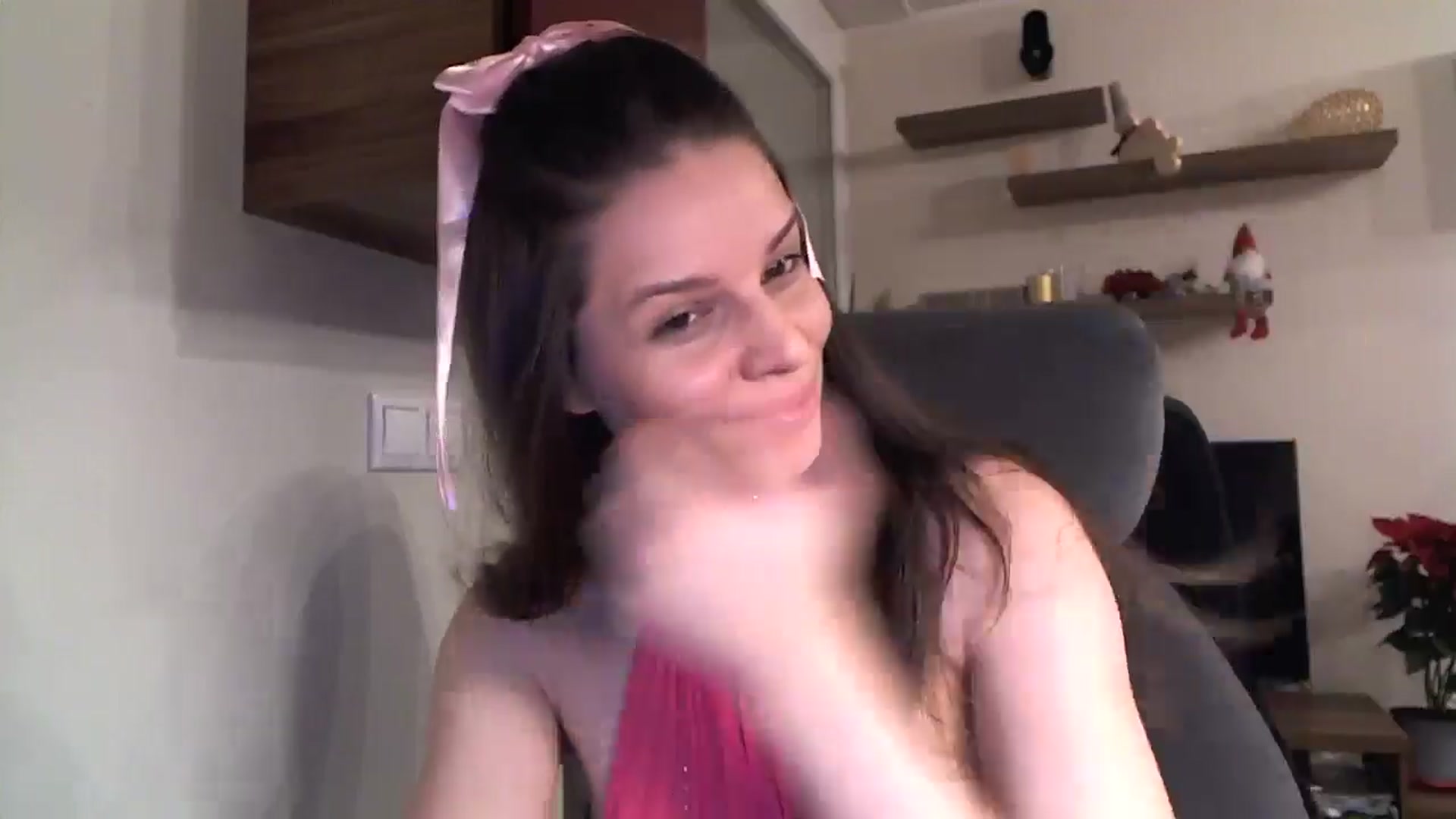 Gallery image thumbnail from Heaven_hot's myfreecams stream on, 12/27/2024, 17:20 image 6 of 20