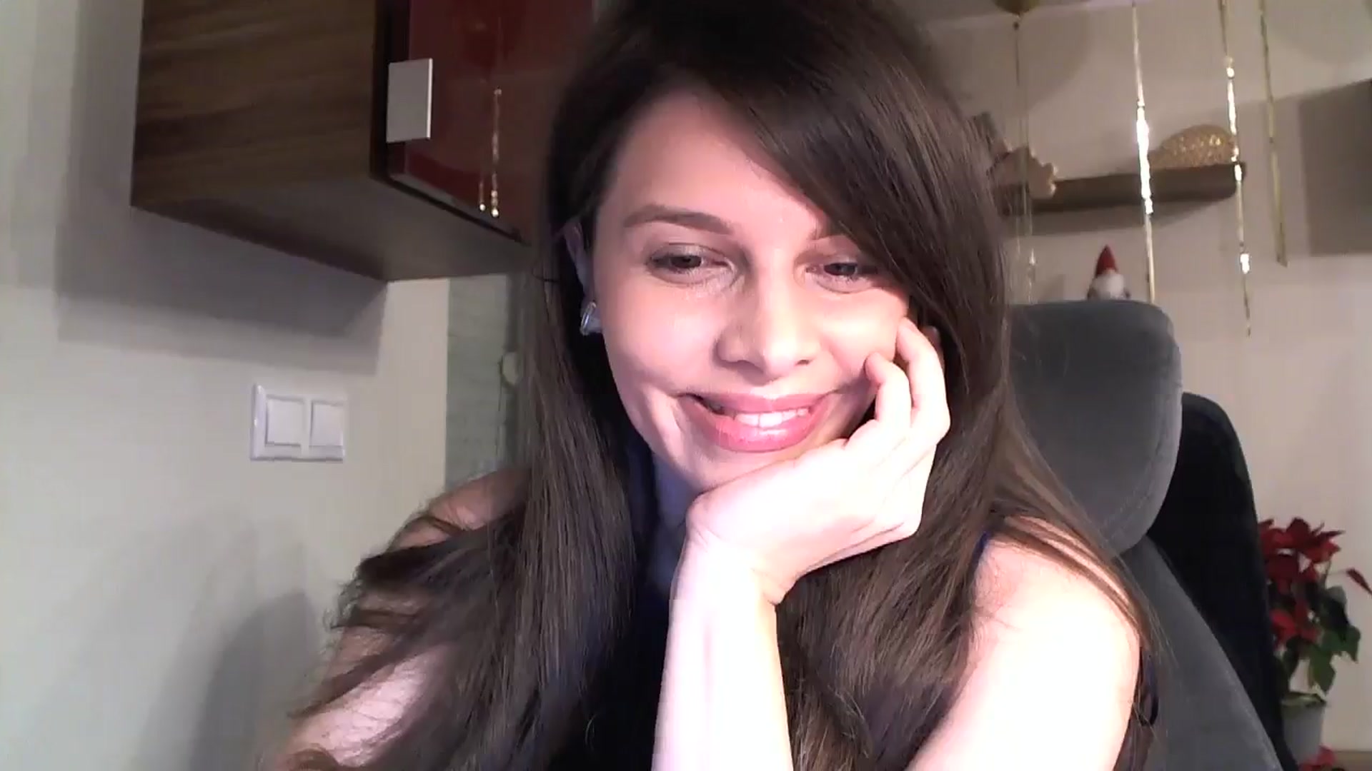 Gallery image thumbnail from Heaven_hot's myfreecams stream on, 01/02/2025, 15:57 image 11 of 20