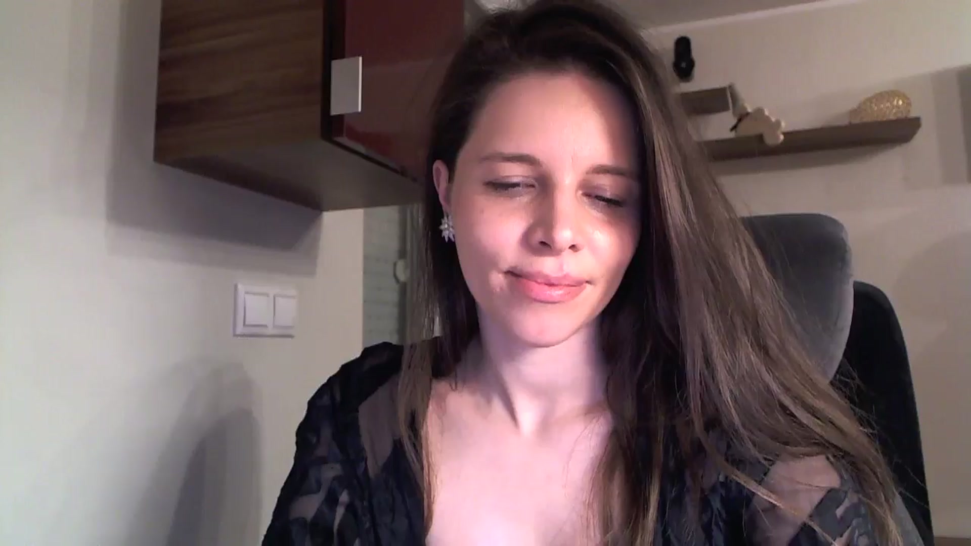 Gallery image thumbnail from Heaven_hot's myfreecams stream on, 01/05/2025, 16:01 image 14 of 20