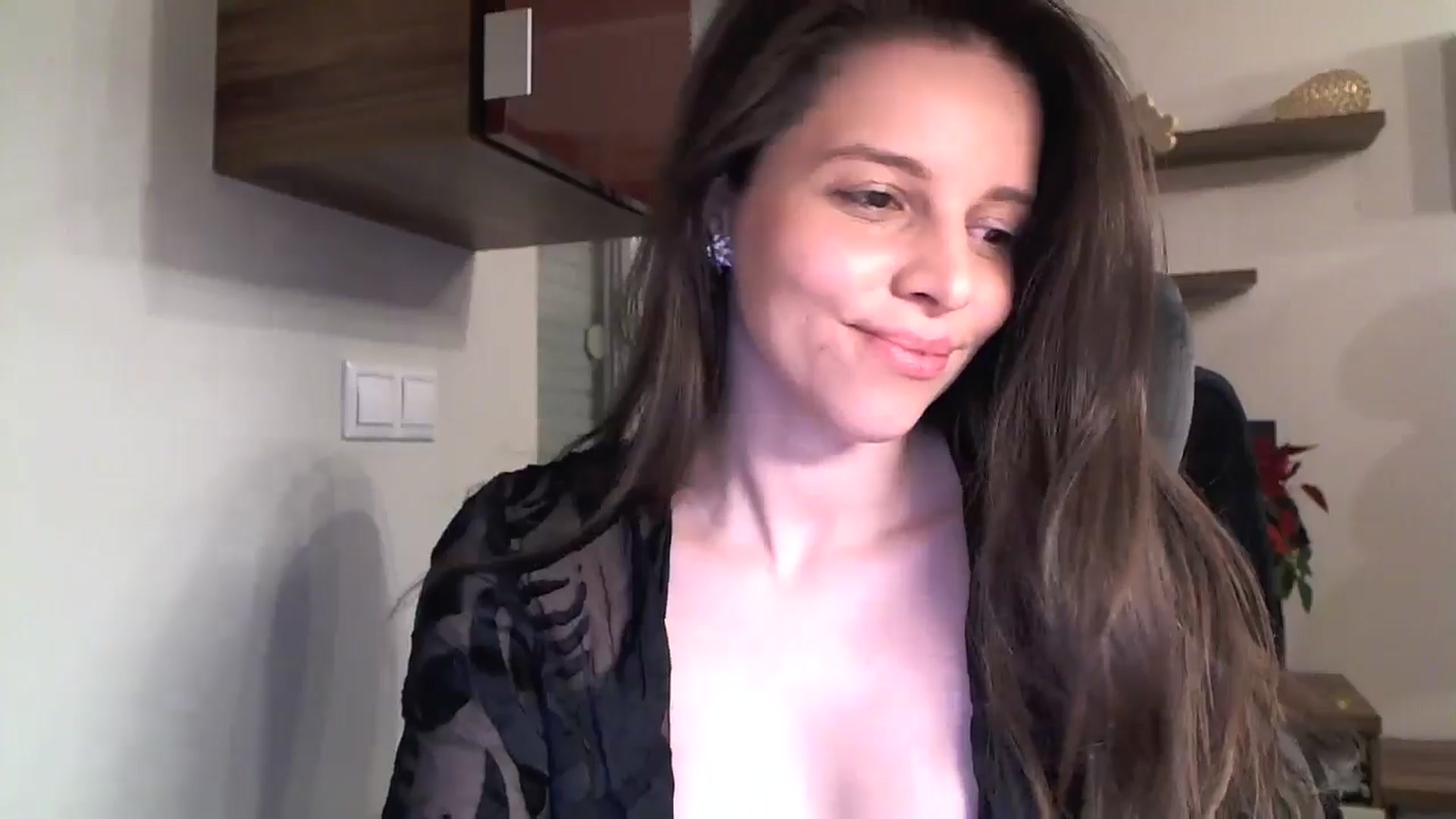 Gallery image thumbnail from Heaven_hot's myfreecams stream on, 01/05/2025, 16:01 image 16 of 20