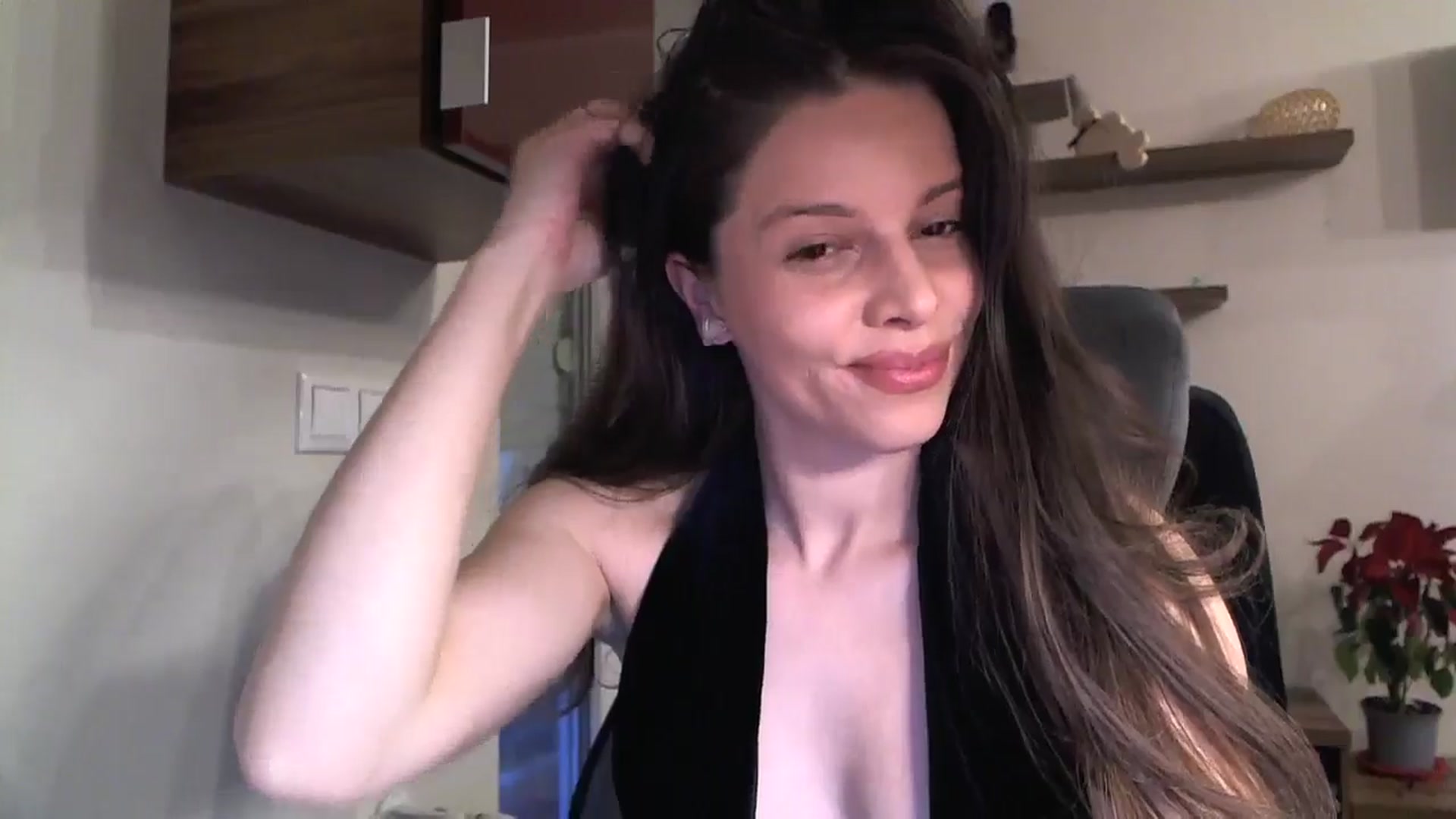 Gallery image thumbnail from Heaven_hot's myfreecams stream on, 01/12/2025, 15:00 image 11 of 20